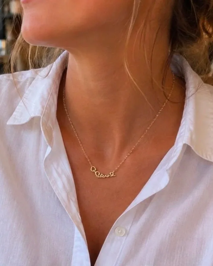 love+chain+on+lady.jpg