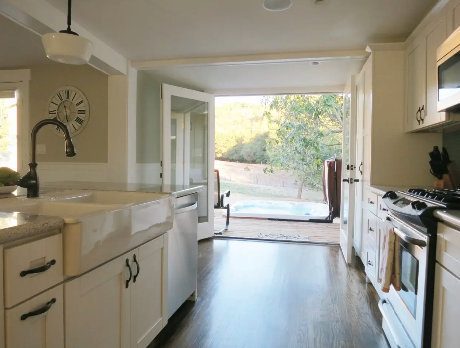 GourmetKitchenImage-1.png