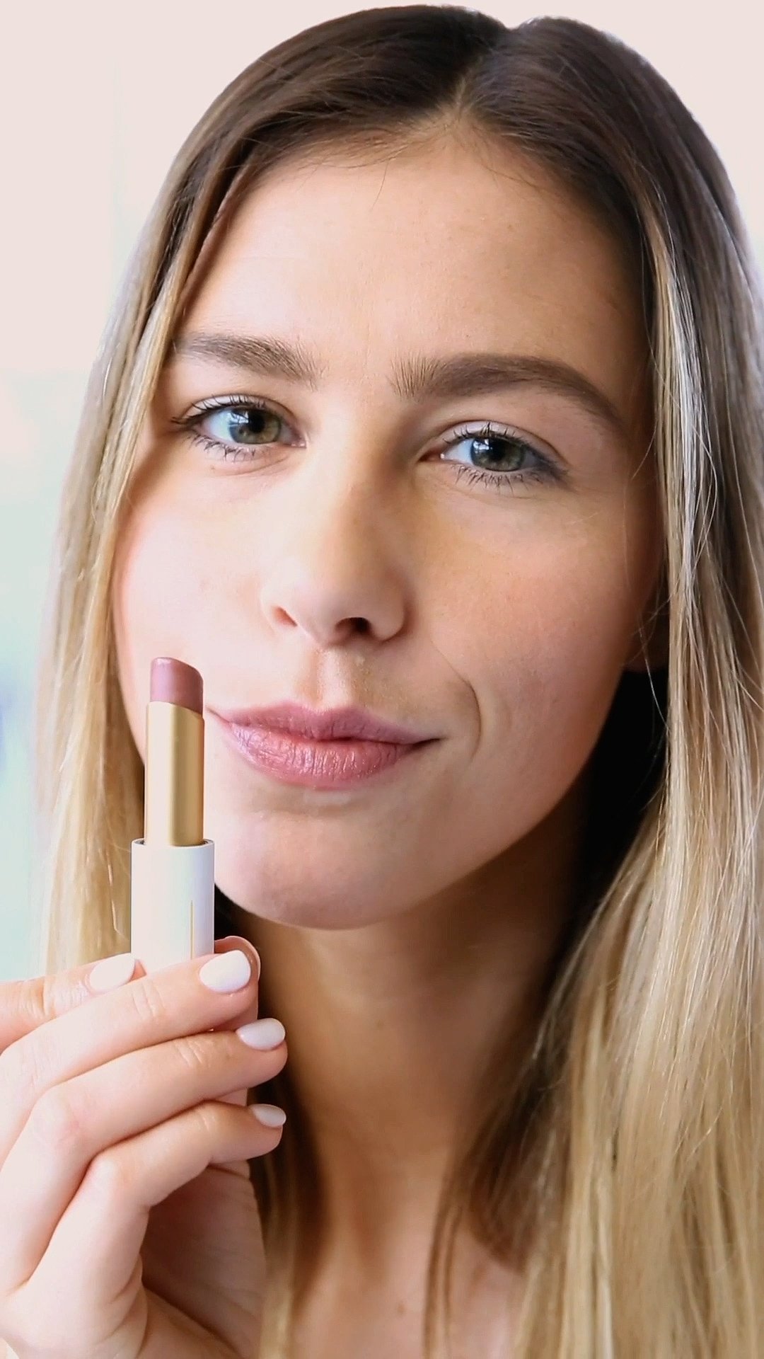 LUK Lip Nourish Alice to Lips Tea Rose.jpg