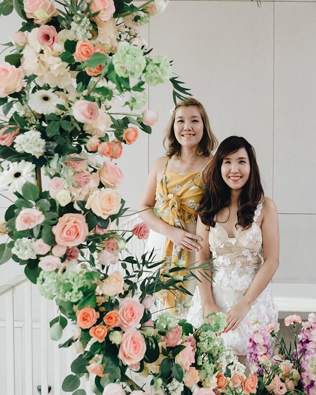 Hello friends!

Hui Wen &amp; Hui Ting here. 👋🏻👋🏻 How are you? How is your family? How are you coping with staying at home? And how are you dealing with the stress of wedding-planning in this season?

We wanted to pop into your feed today and jus
