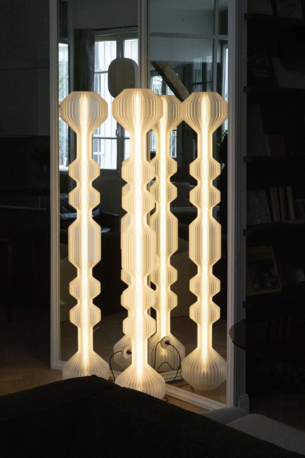 Bureaux Gary Corp, lampes sculptures