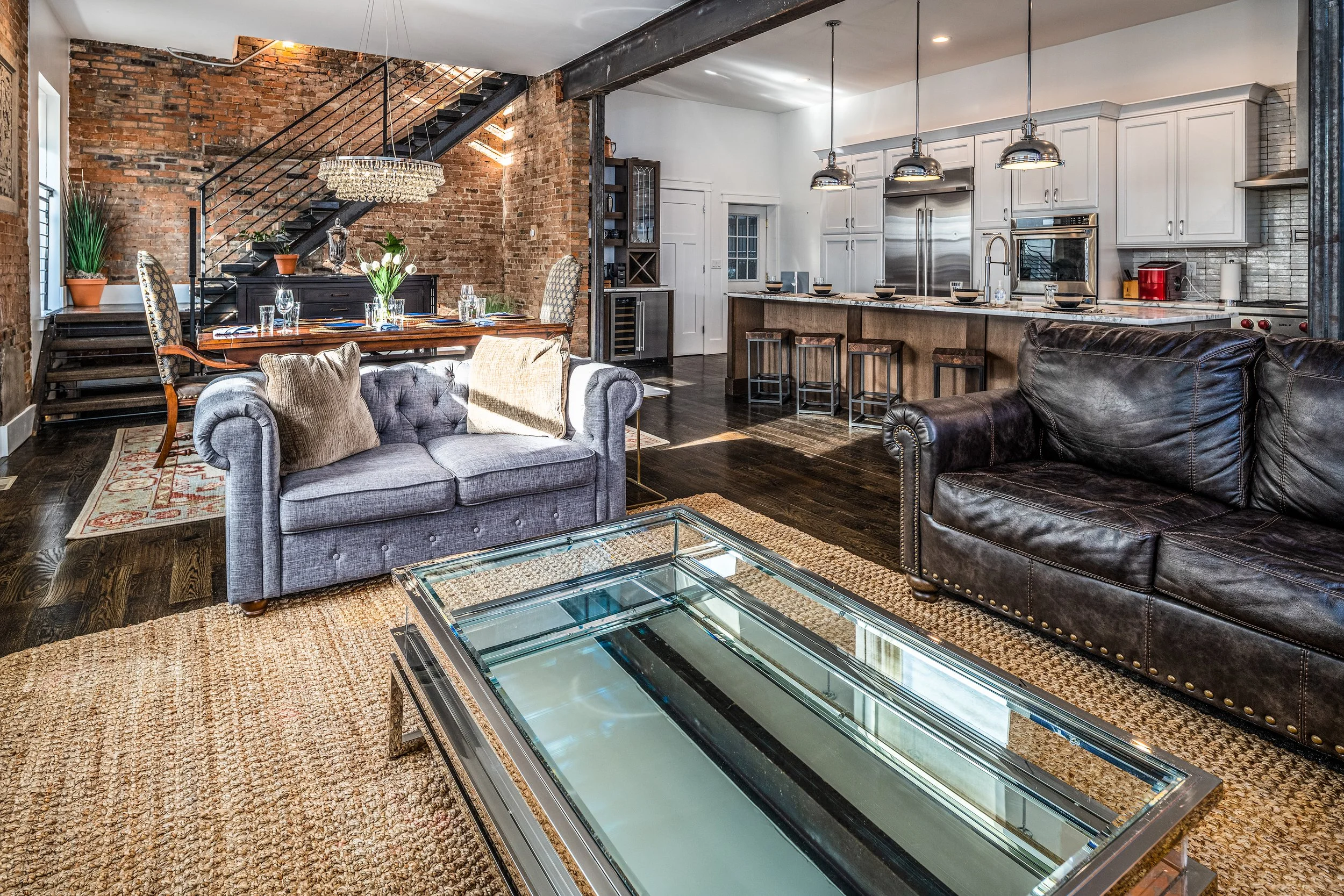 1421 Elm St Cincinnati OH - Hi Res - 220104-1-4-Edit.jpg