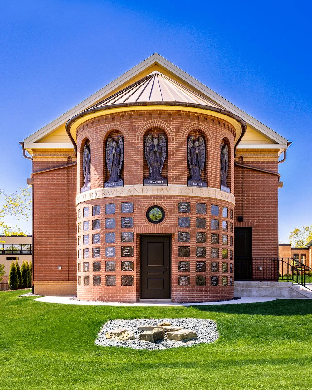 8905 Auburn Rd Ft Wayne IN - Edited 210603 - 210402-1-8.jpg