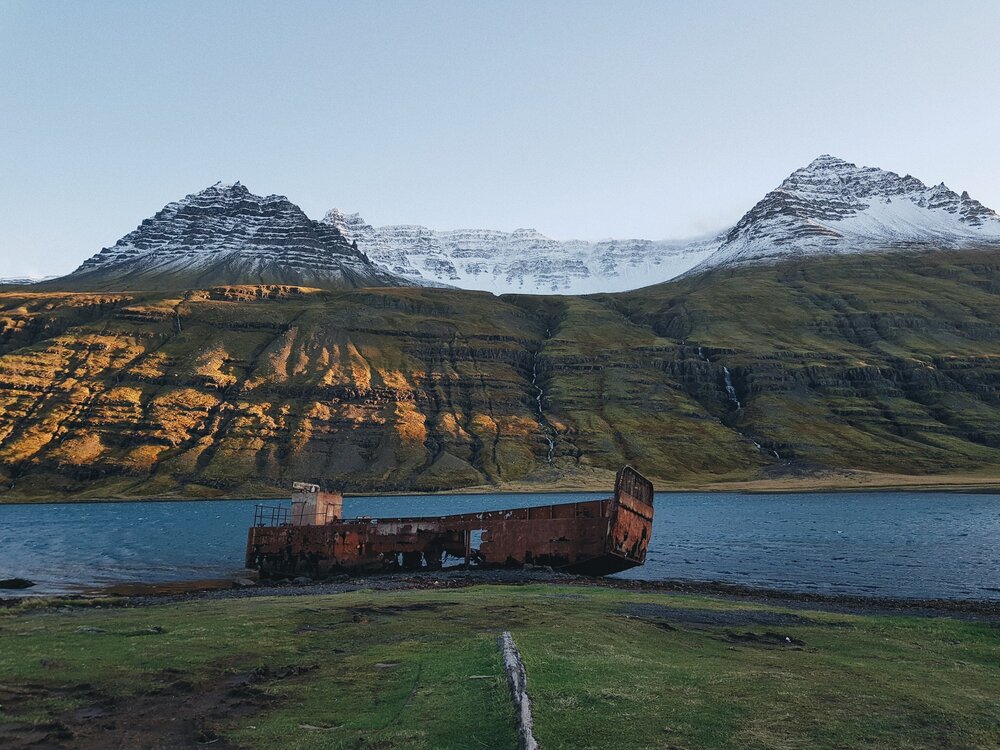 Có rất nhiều xác tàu nằm rải rác khắp Iceland. 