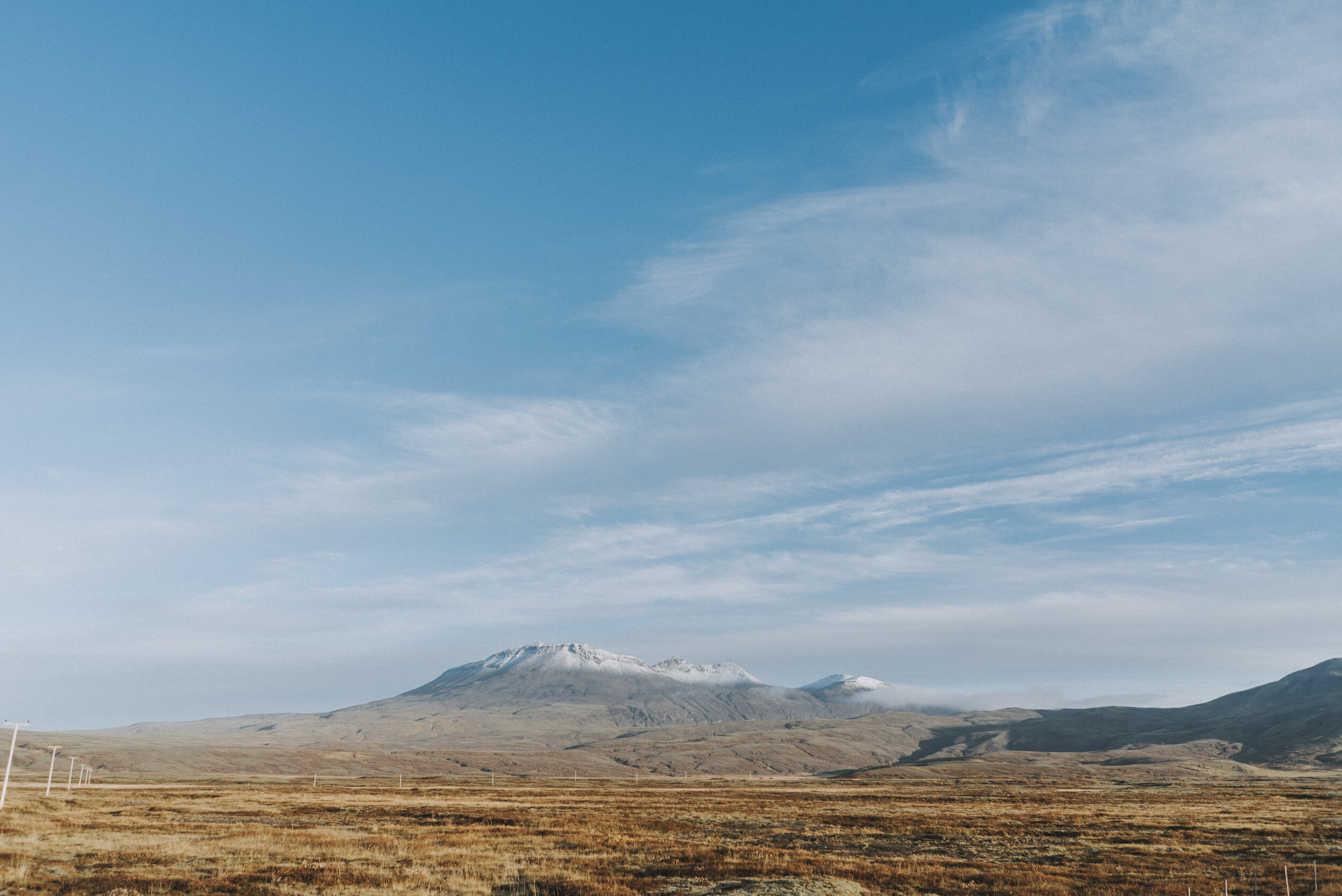  Công viên quốc gia Thingvellir, được thành lập vào năm 1930, kỷ niệm một nghìn năm thành lập Nghị viện đại hội đồng của Iceland (Althing), nhằm bảo tồn các giá trị còn lại của tổ chức Althing (từ năm 930 đến năm 1789), là biểu tượng về độc lập của I