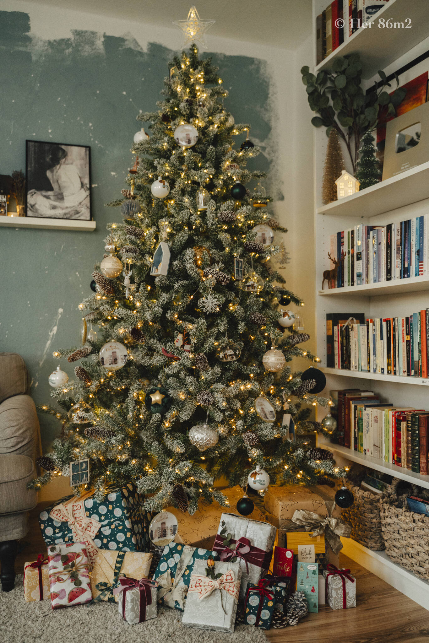 How to Decorate for Christmas: Expert Ideas from Interior Designers -