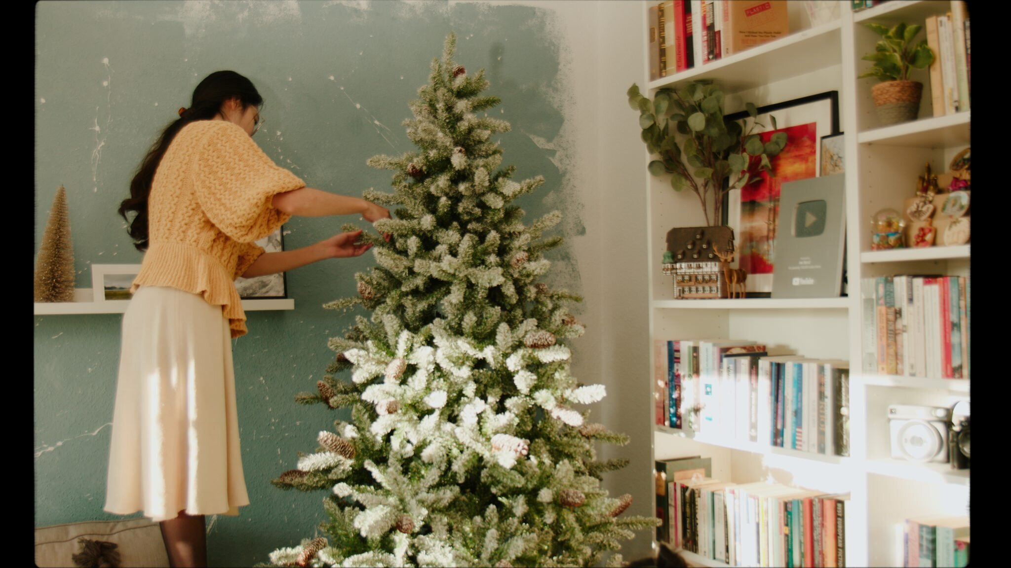 Bring Christmas Home | Mang Giáng Sinh Về Nhà — HER 86m2 - by Thuy Dao