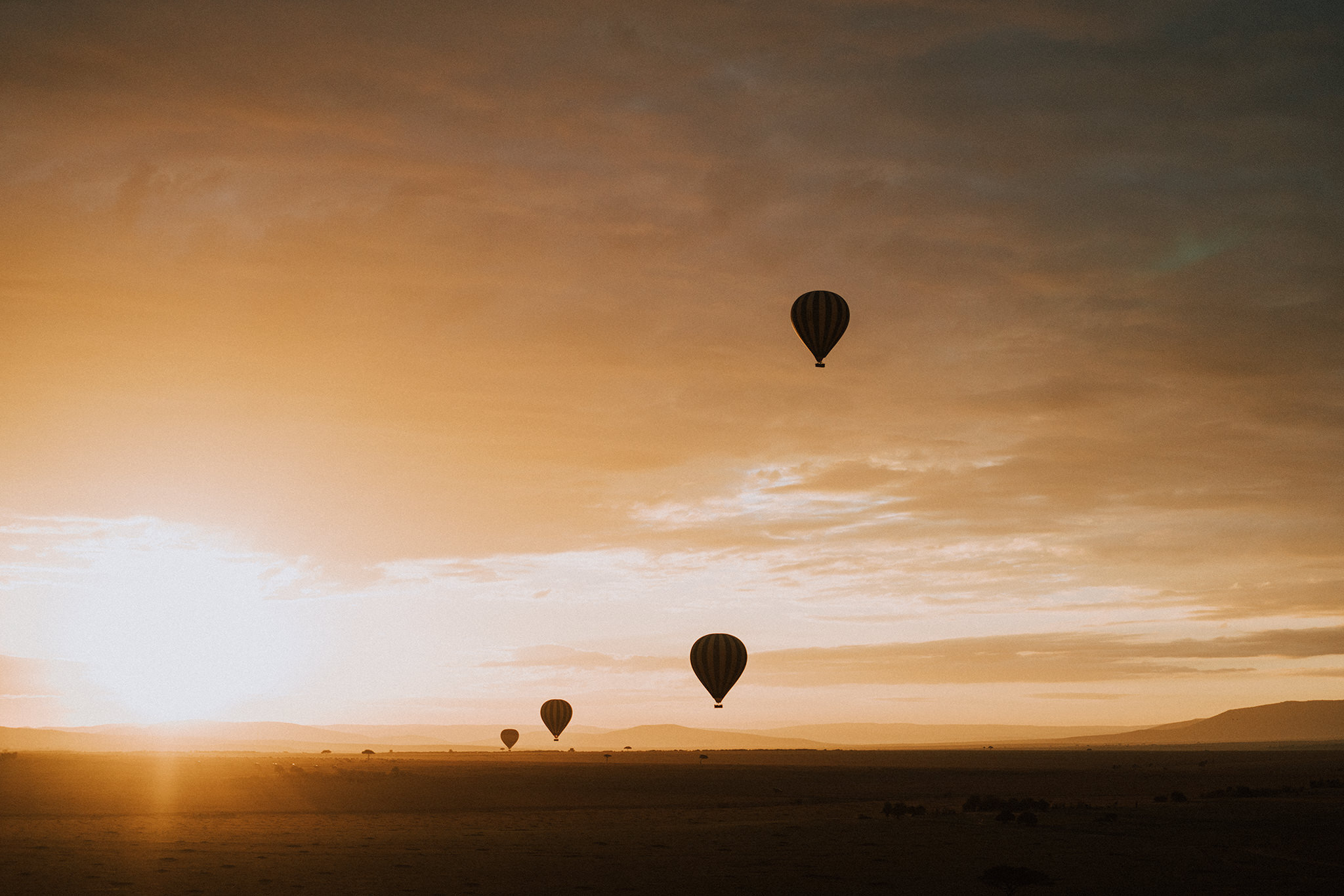 Masai Mara Sunrise from Hot Air Balloon (Kenya)