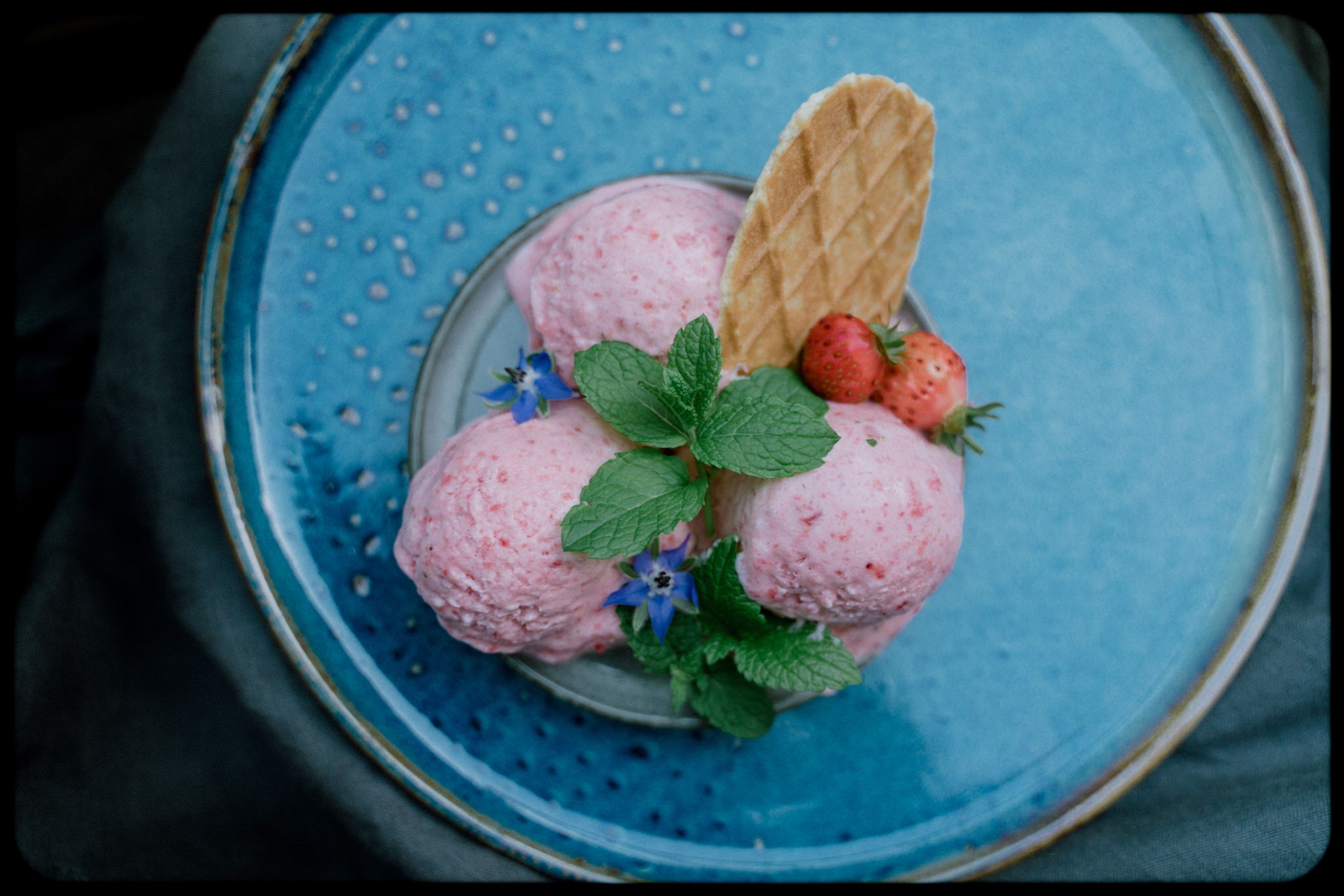 6 Strawberry Recipes for Hot Summer - Strawberry Ice Cream - Her 86m2 2.jpg