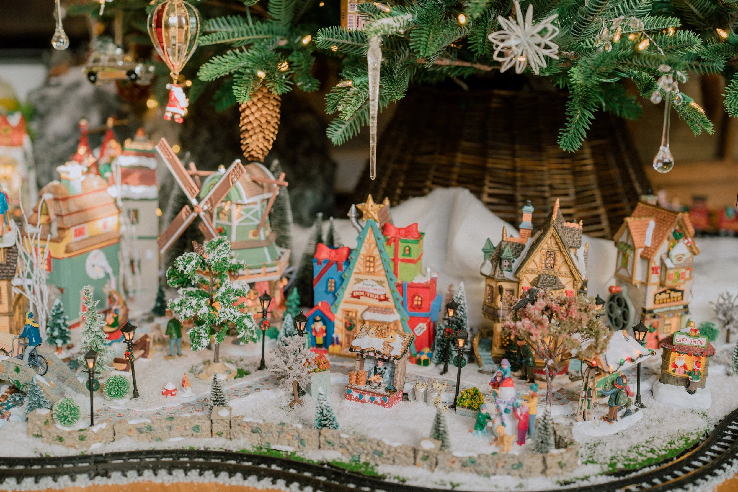 2025.11 Christmas _7IV4835.jpg