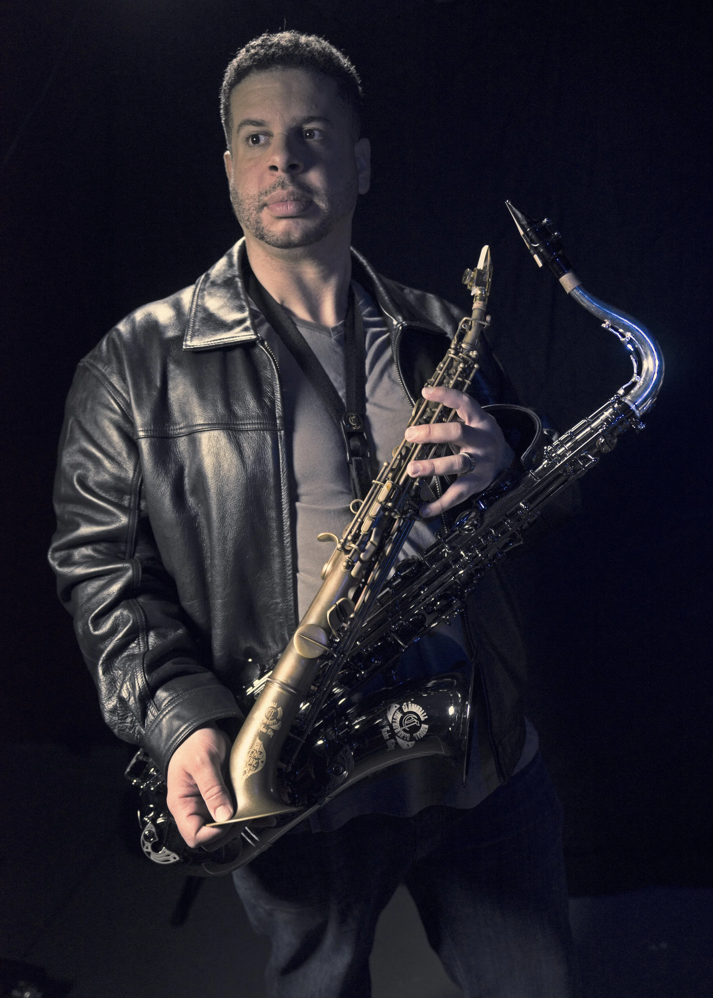 (SA5-BR) Big Bell® Stone Series® ARC® Soprano (Brute®) Aged-Brass Patina (T5-B) Big Bell® Stone Series® Tenor Polished Black-Nickel Body and Key
