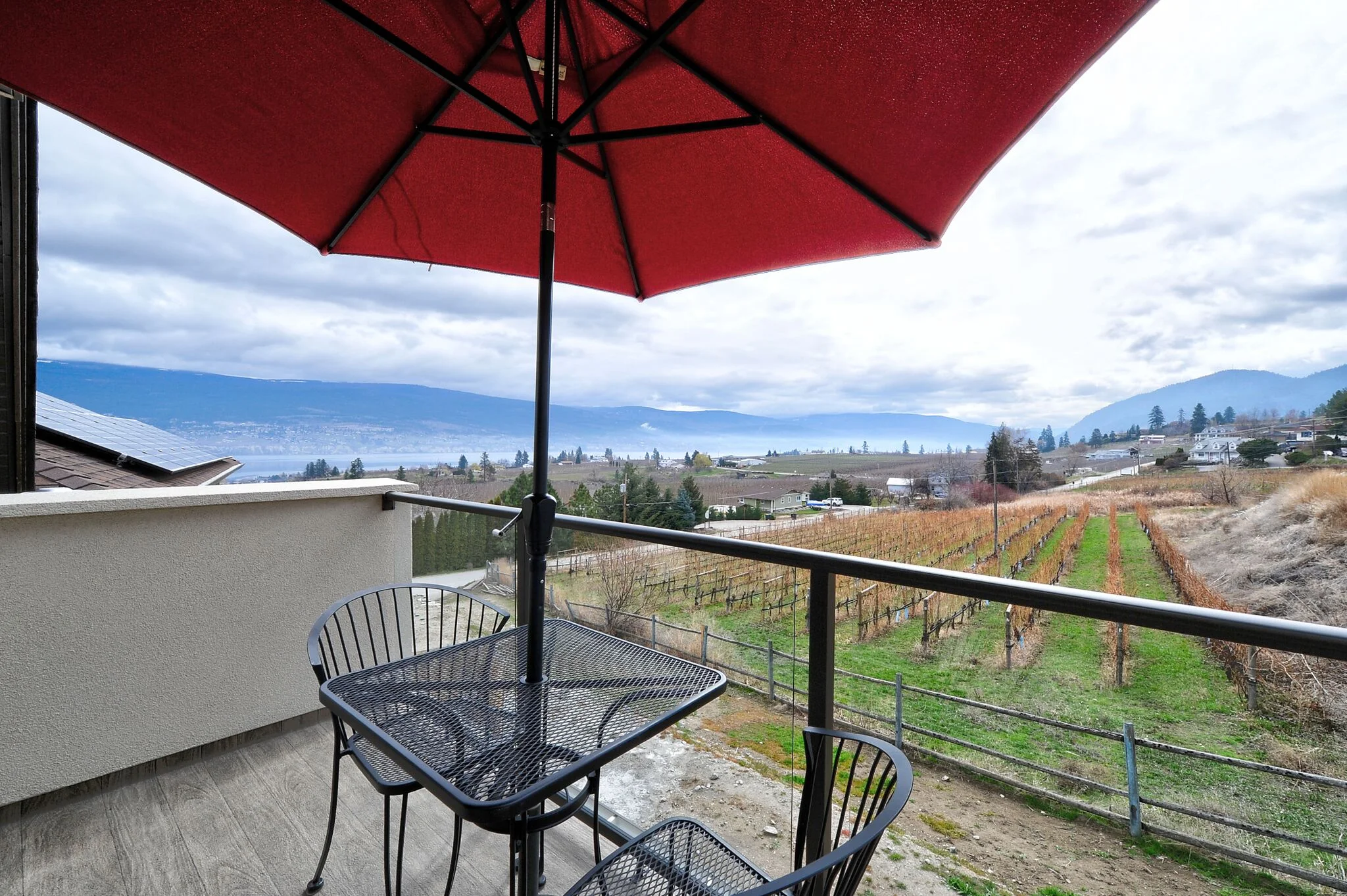 Deck Outside to Lake.jpeg