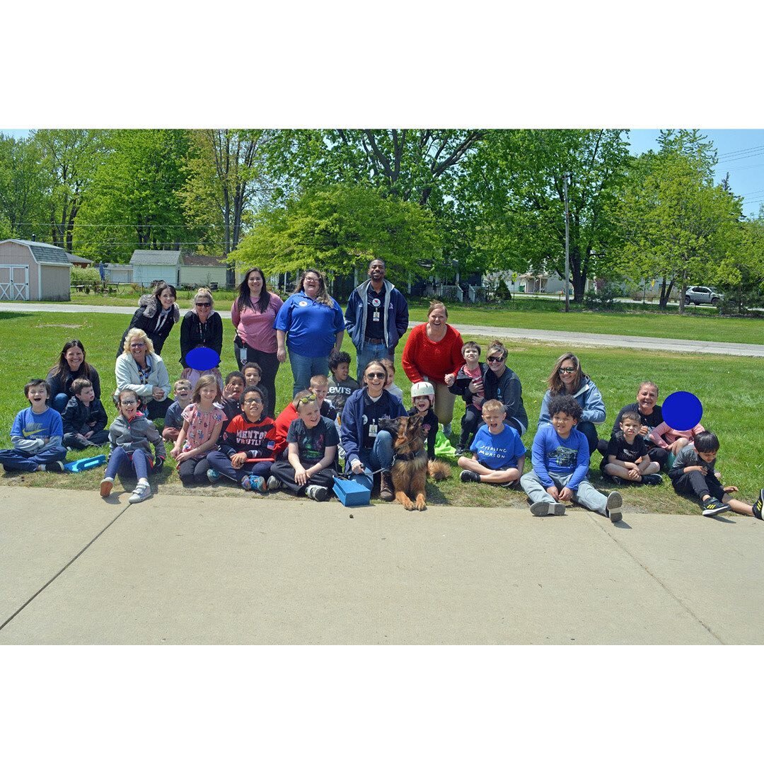 Thank you, Sterling Morton Elementary School, for letting Lorenzo&rsquo;s Dog Training Team's professional dog trainer, @ascia_ldtt, and her dog, @maverick_ldtt , swing by for a dog safety presentation! At Lorenzo&rsquo;s Dog Training Team, we pride 