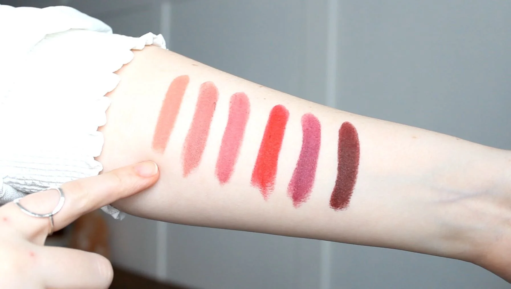 Essence Matt Matt Matt Lipstick Swatches &amp; Try-On