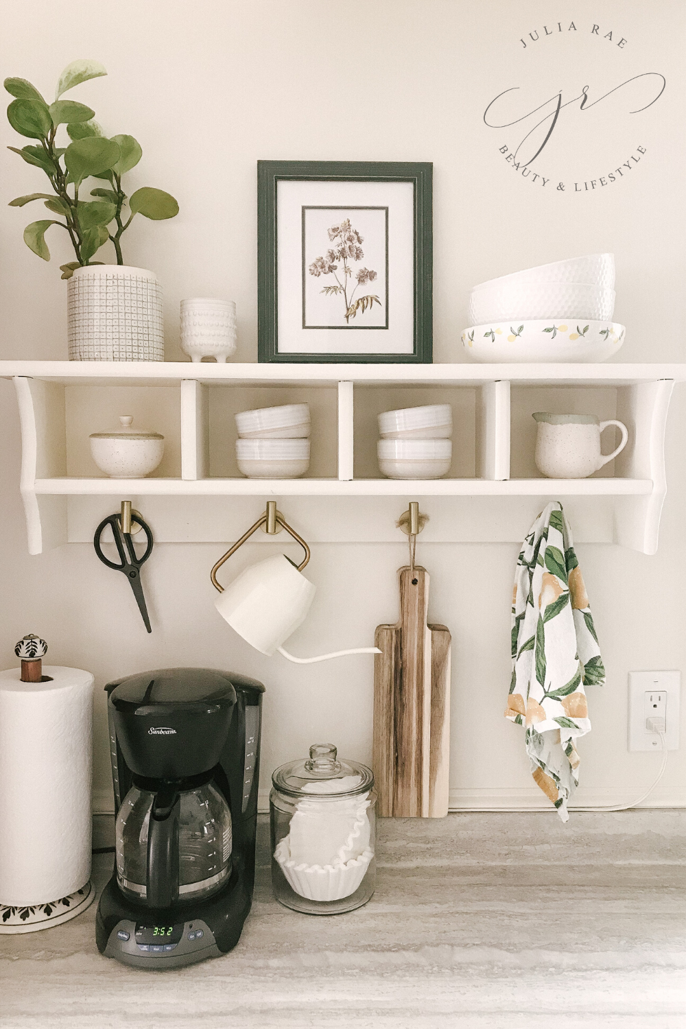 A Cozy Summer Kitchen Corner — Julia Connor