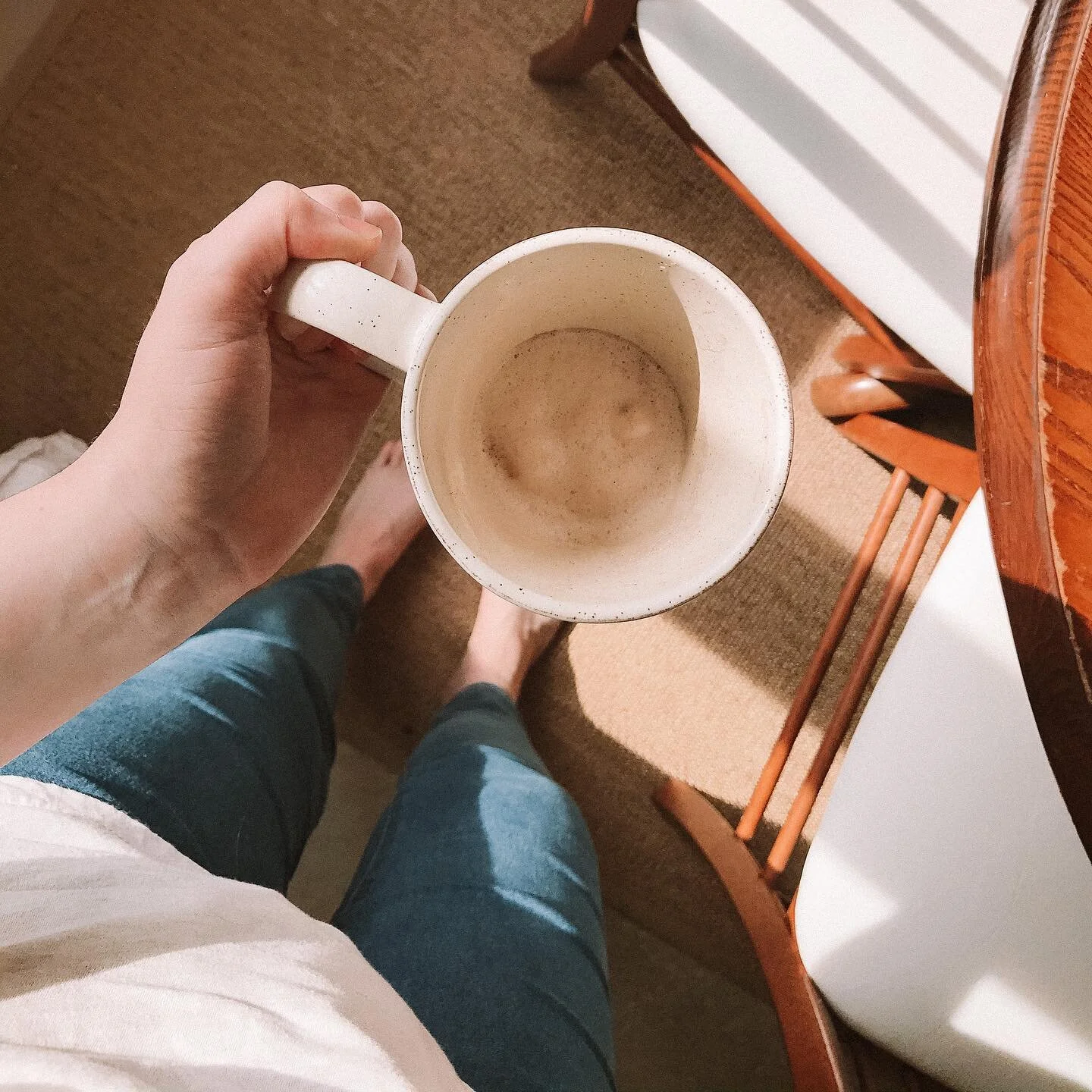 Working hard on a project that makes my soul extra happy these days (peek my bio update 😉), but it requires a LOT of coffee because this mama is tiiiired. Luckily I get to work from this sun-filled corner of our kitchen which makes being glued to my