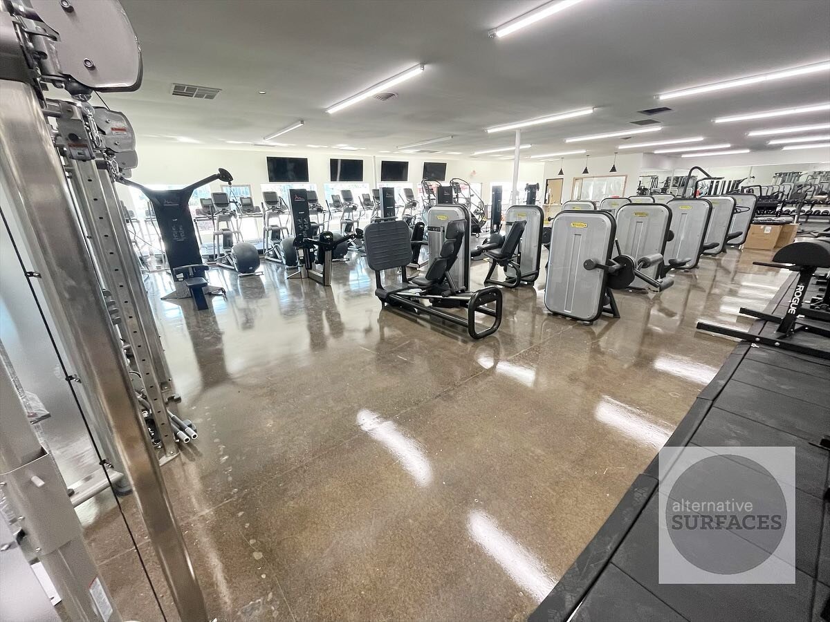 Another Update!

We recently completed a Grind and Seal in Scappoose a couple months back. Upon returning to check out the floor, they are days away from opening the doors to this new gym location.

What almost looks like a showroom for gym equipment