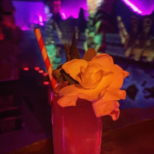 Flowers for Valentine's Day is a good move. Flowers in their rum drink for Valentine's Day is a GREAT move🌺

#HappyValenTIKIday #tiki #tikibar #tikibars #tikidrinks #tikicocktails #tropicalcocktails #tropicaldrinks #rum #bar #cocktails #craftcocktai