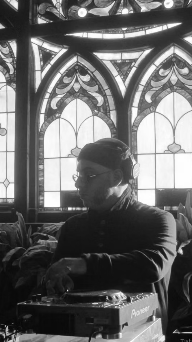 Speakeasy Ray