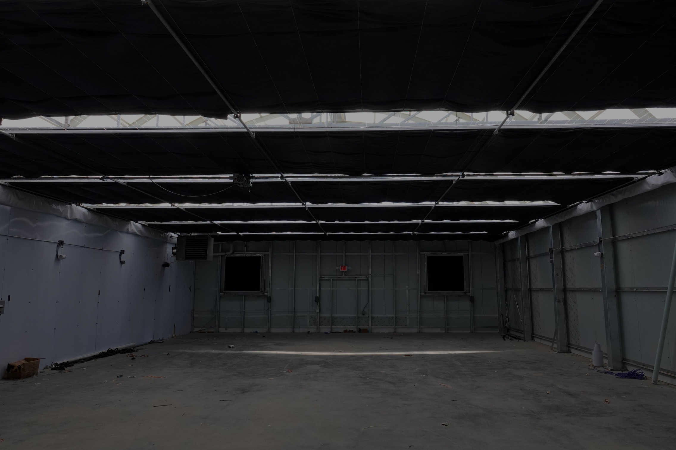 light+dep+empty+bay.jpg