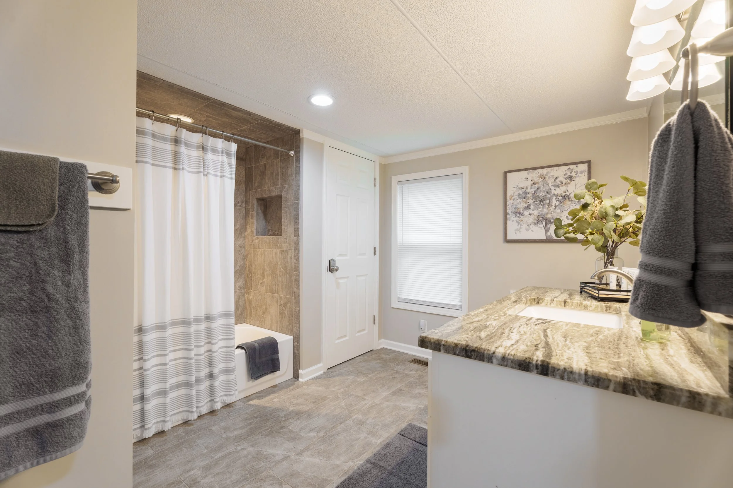 A7C03671-HDR.jpg