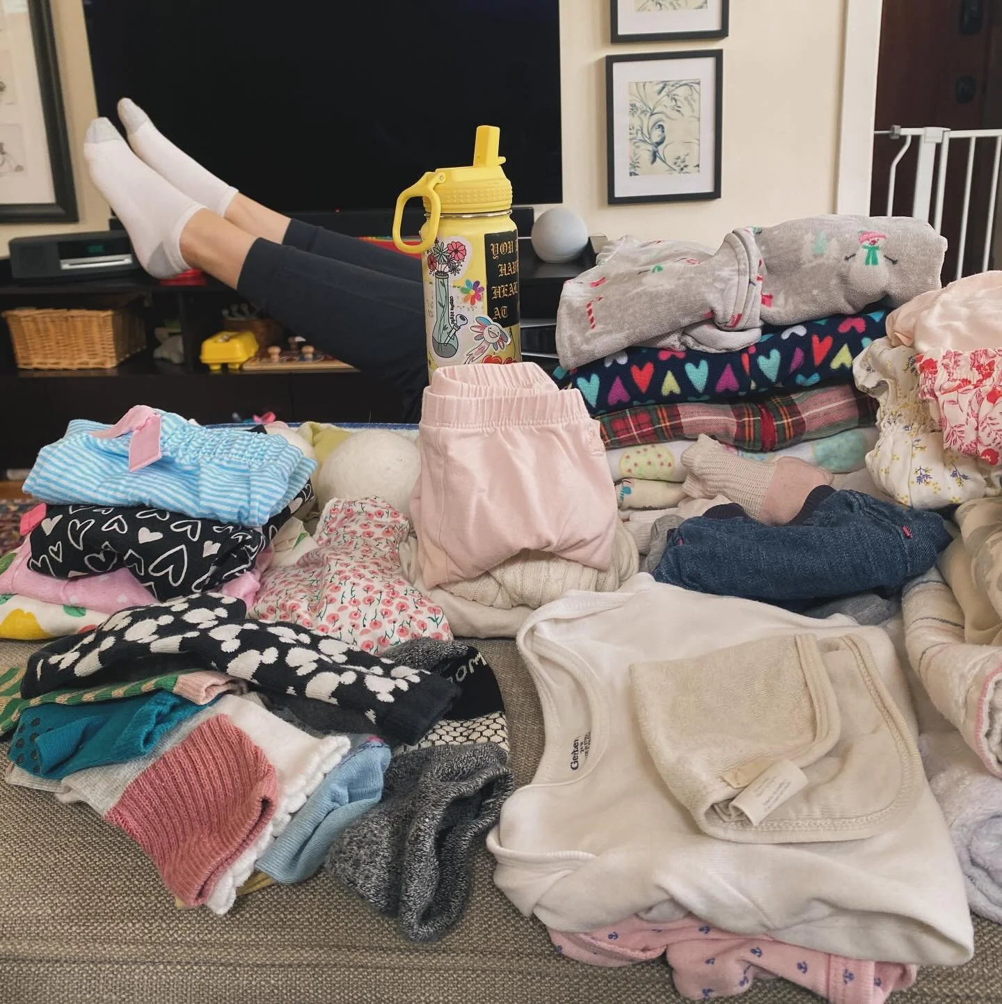 ~Seemingly boring scenes from a postpartum shift~ 
On this day, I supported a stay-at-home-mom of two littles in a multitude of ways. Most notable (for her) was assisting with laundry while she did some postpartum physical therapy exercises and we c