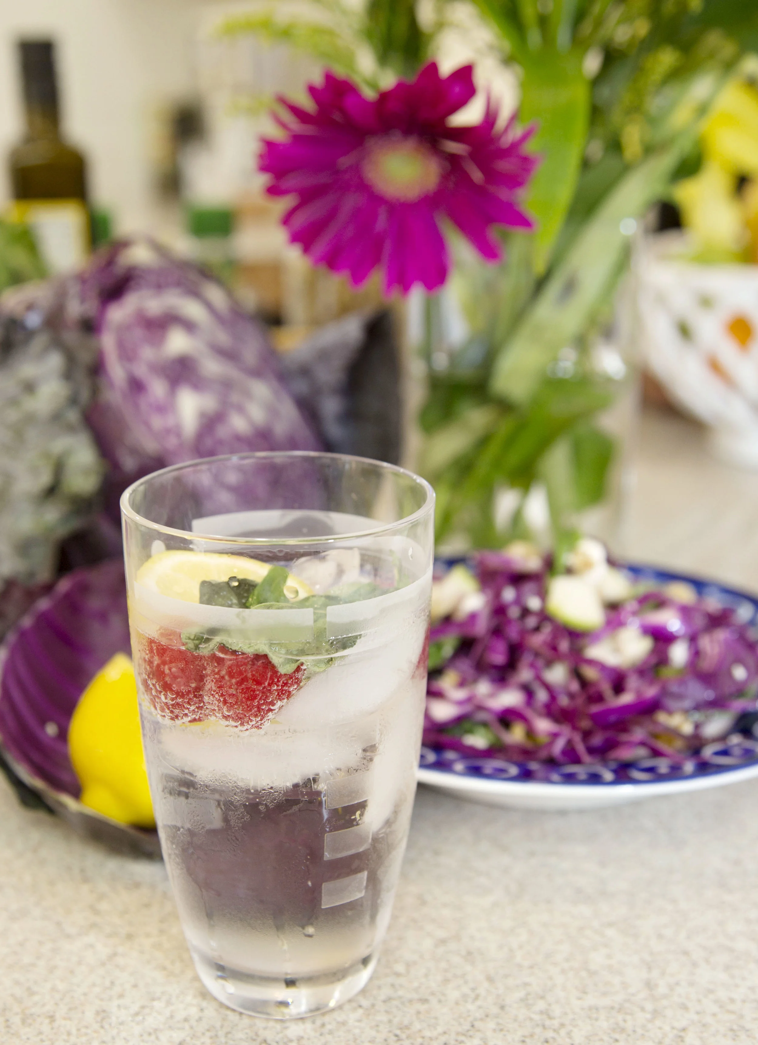 SPARKLING WATER WITH FRUIT 266A1774.jpg
