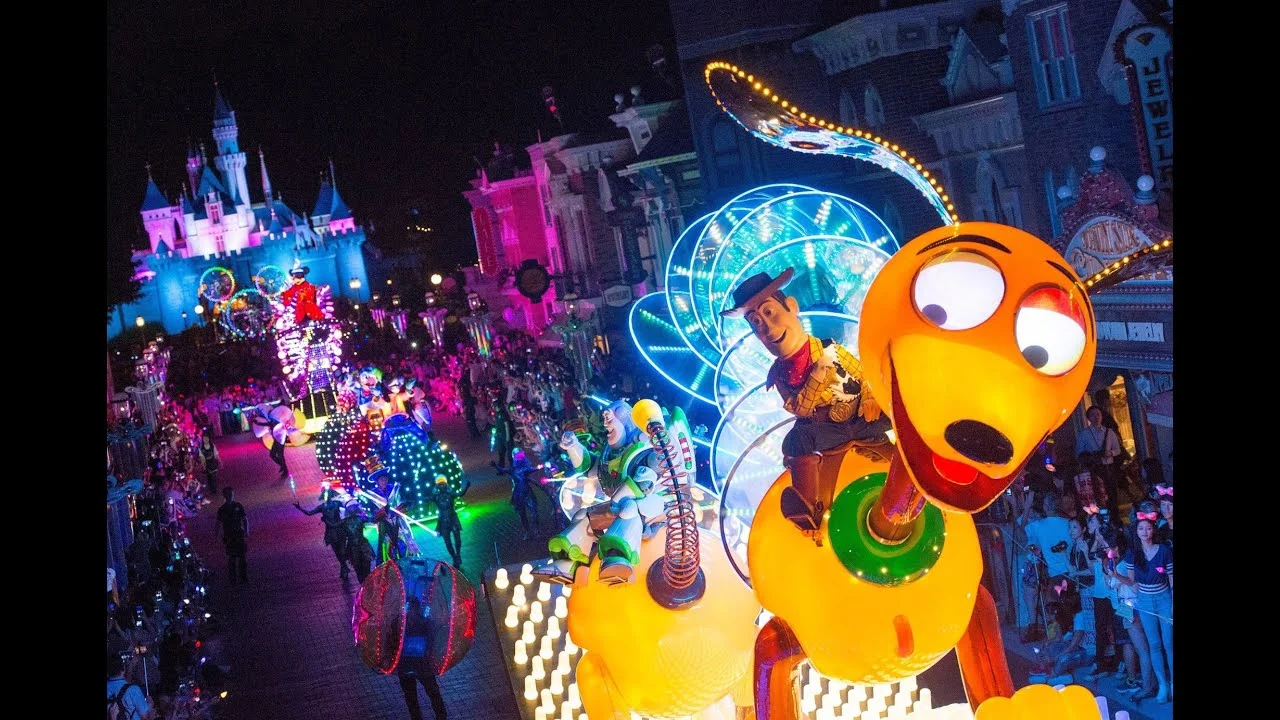 Disney Paint the Night   Toys Unit