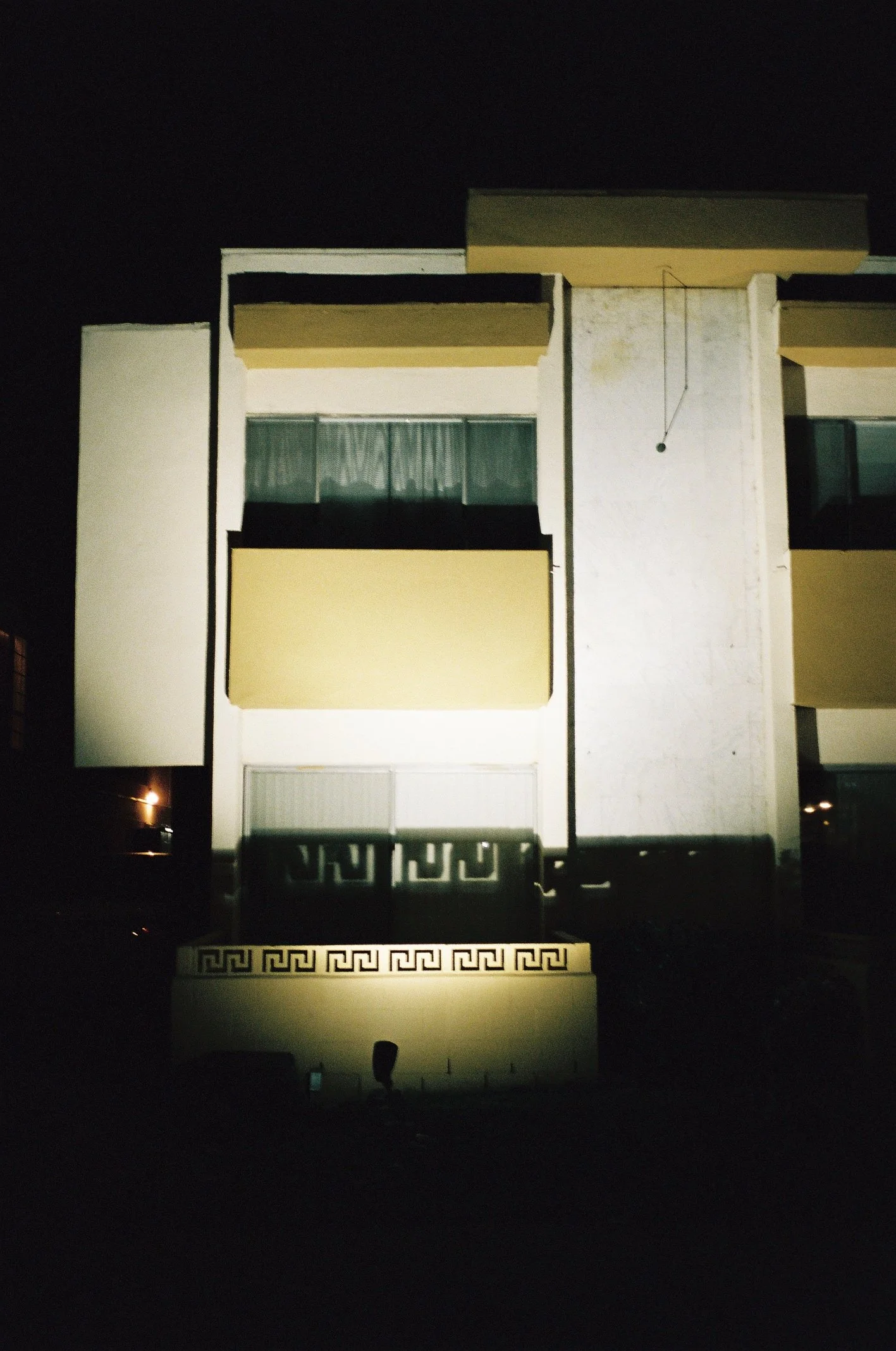 R1-08403-0010.JPG