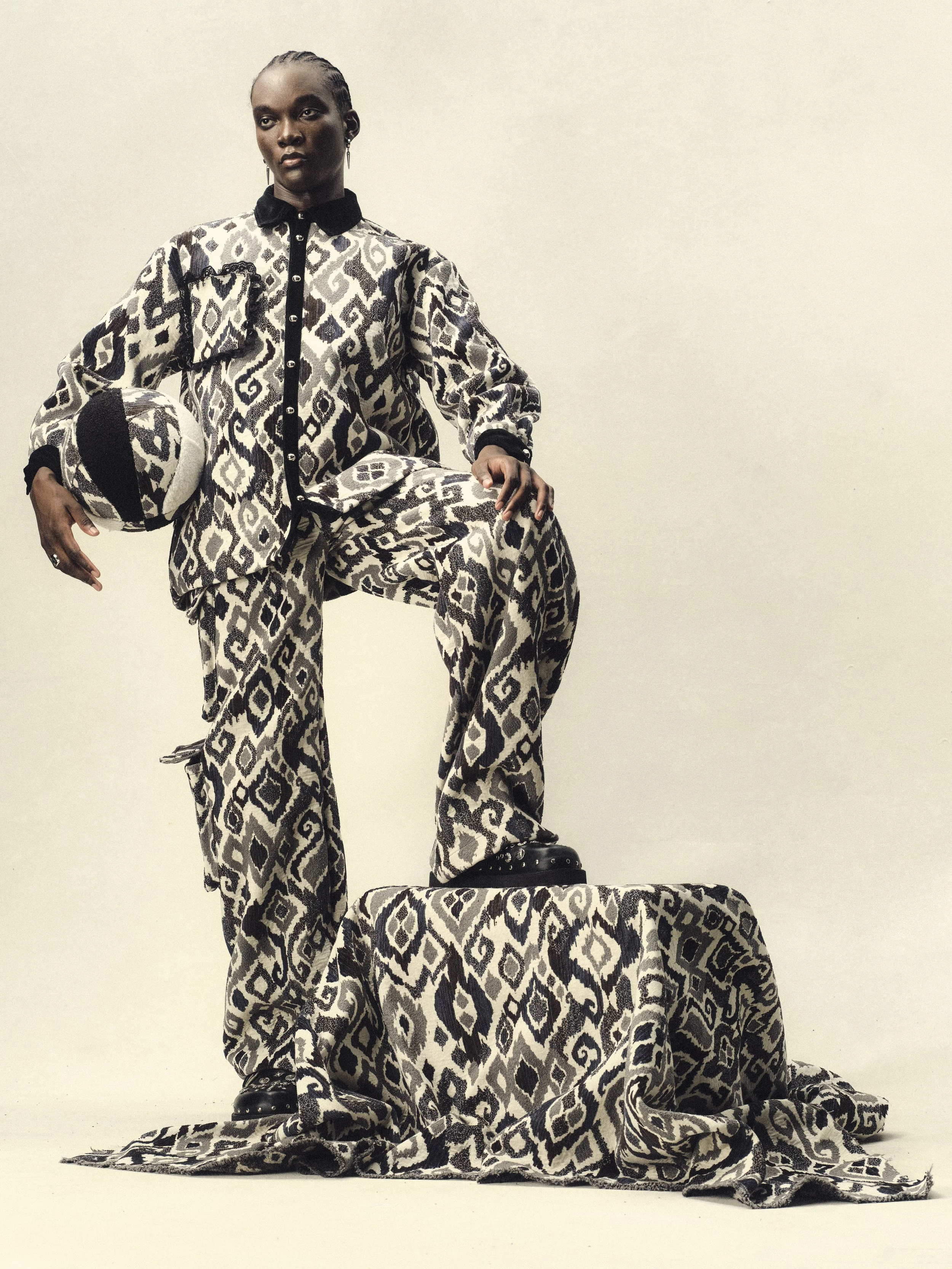 DORIAN_WHO_LOOK_18_02666.jpg