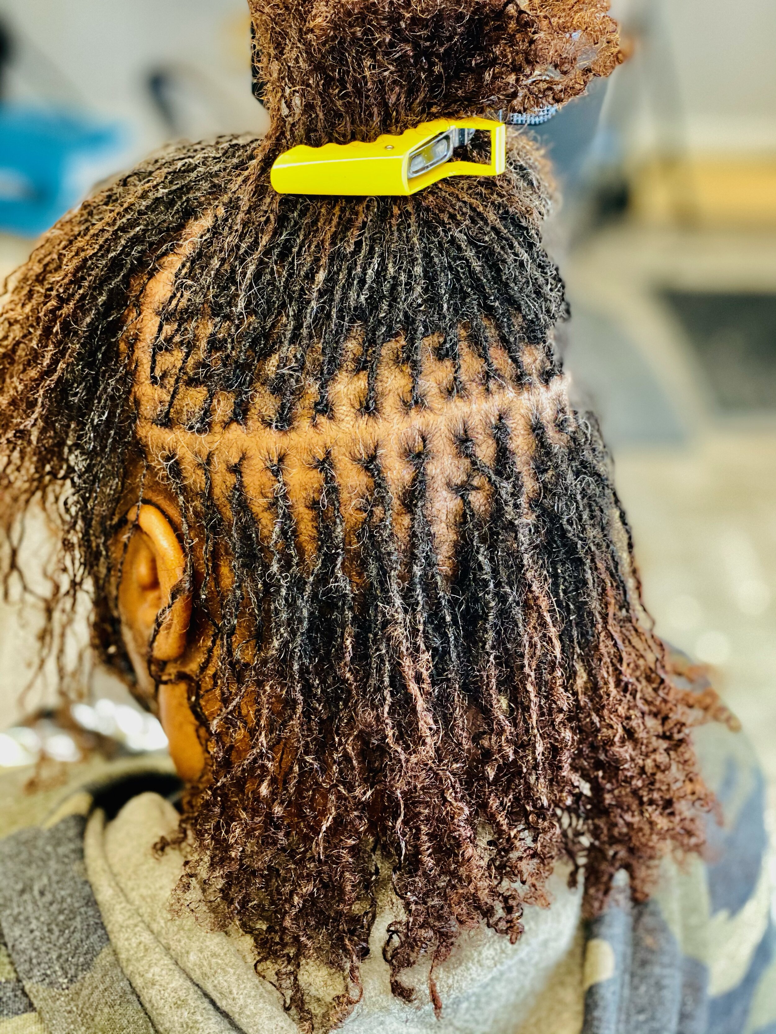 Locks Avenue - To Crochet Dreadlocks is a method that uses