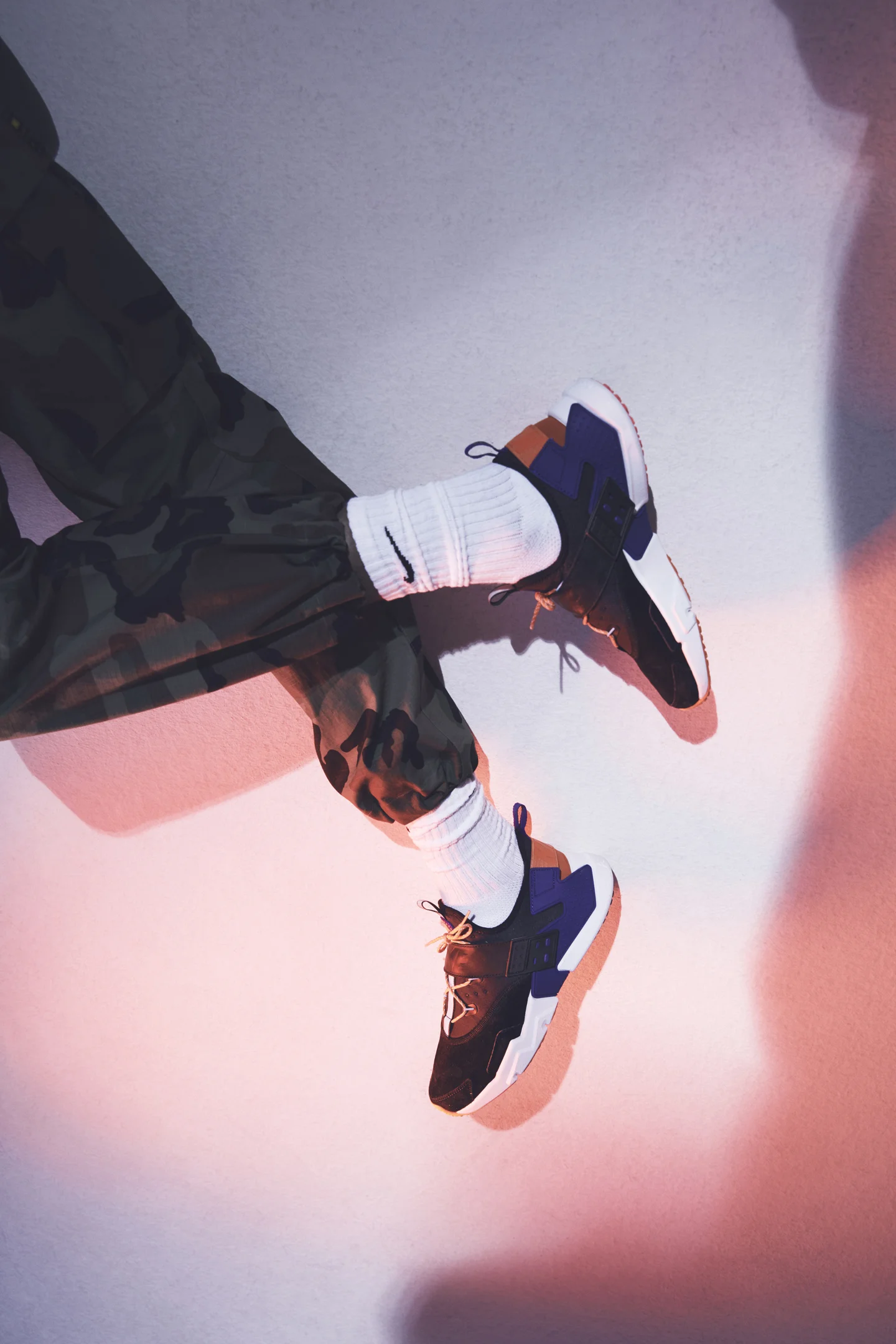 SP18_STYLEGUIDE_NSW_HUARACHE_BL_0451.jpg