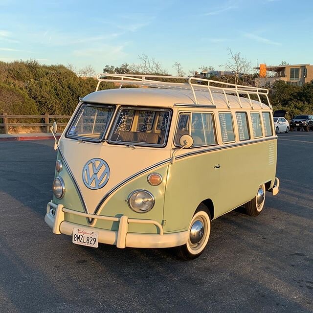 1974 15 windows SOLD. 
Happy news owners will be riding around Canada with this beauty. 🙏🏻 💪🏻😘 #airmighty #vwlifestyle #vwlovers #vwlove #vwsociety #vwcommunity #classicvw #vwscene #vwlife #splitbus #vbudlove #vwbusner #vwbus #aircooled #vwcampe