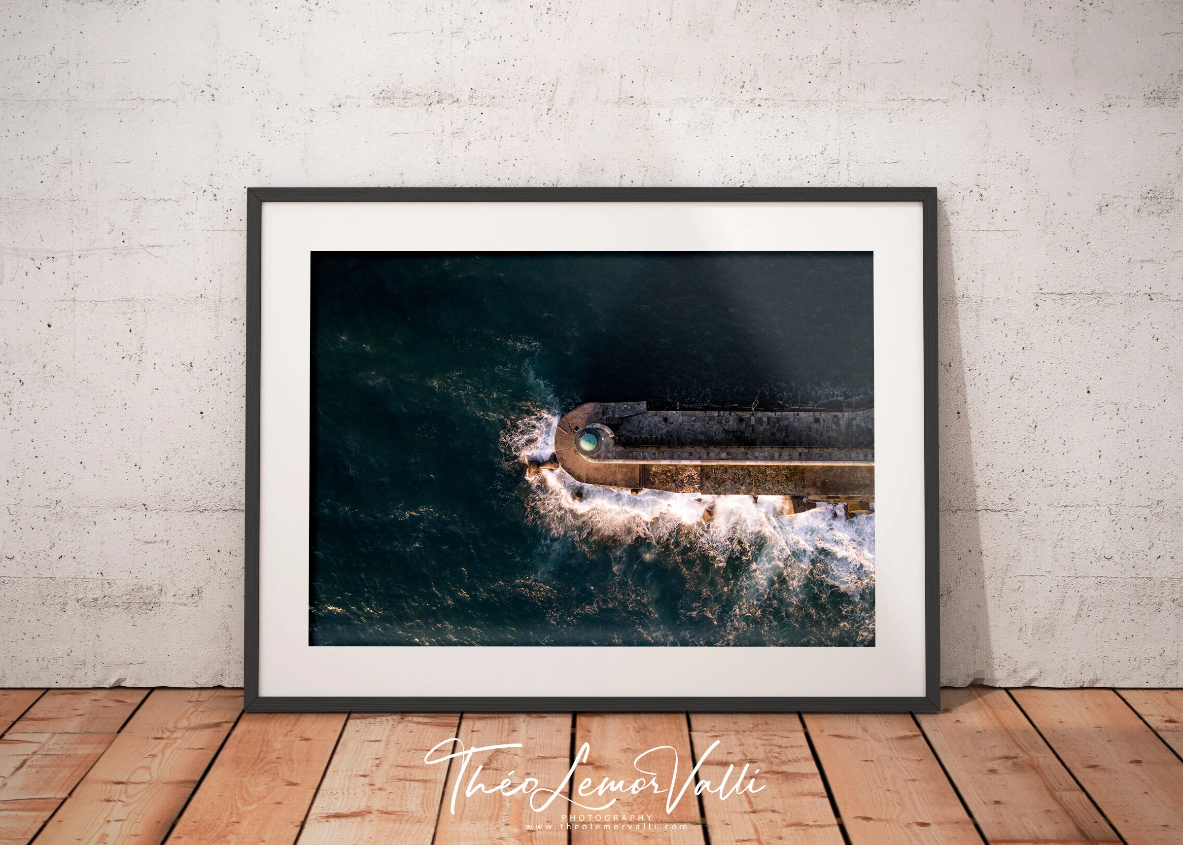Free Wood Frame landscape poster mockup.jpg