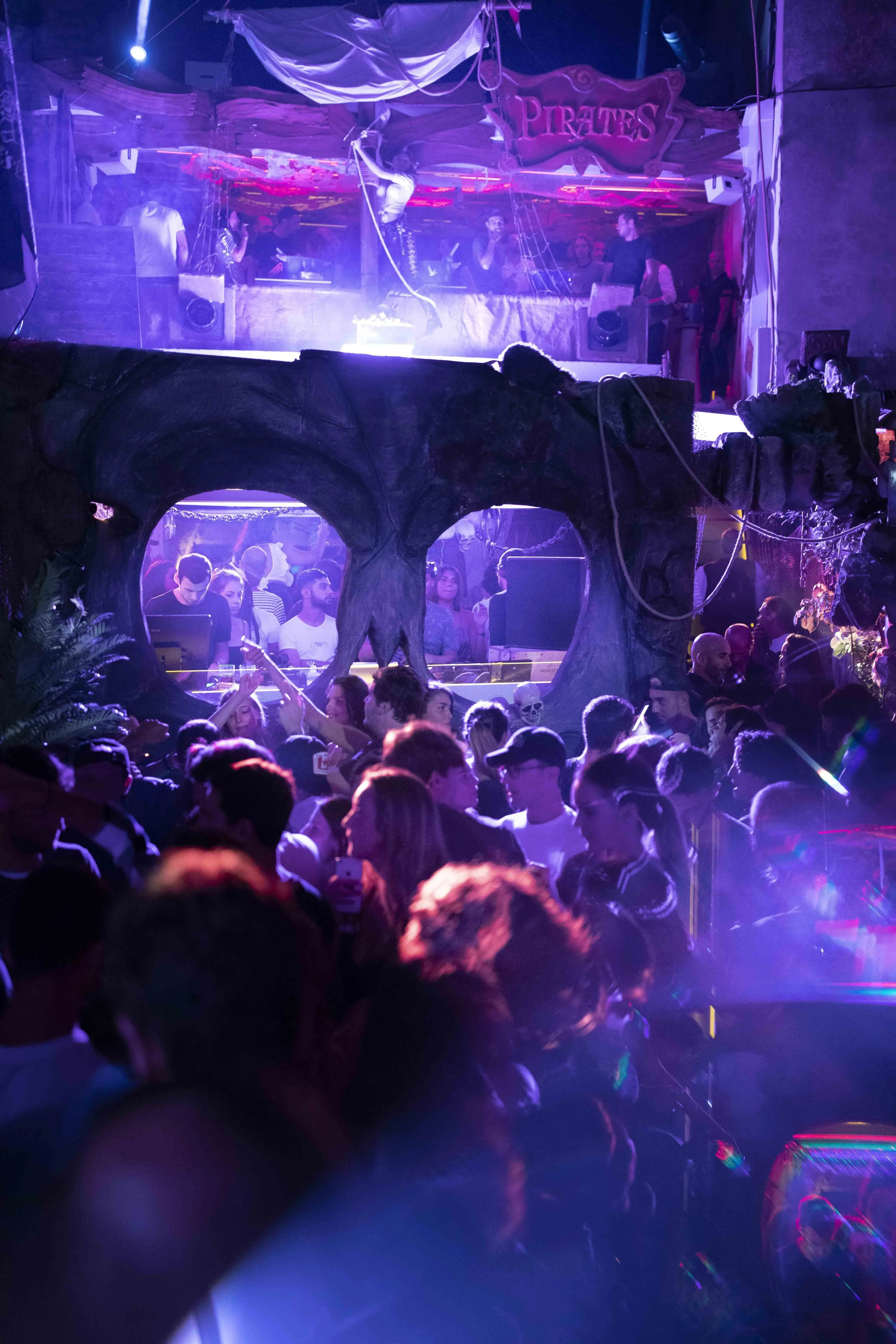 Pirate XIII (23).jpg