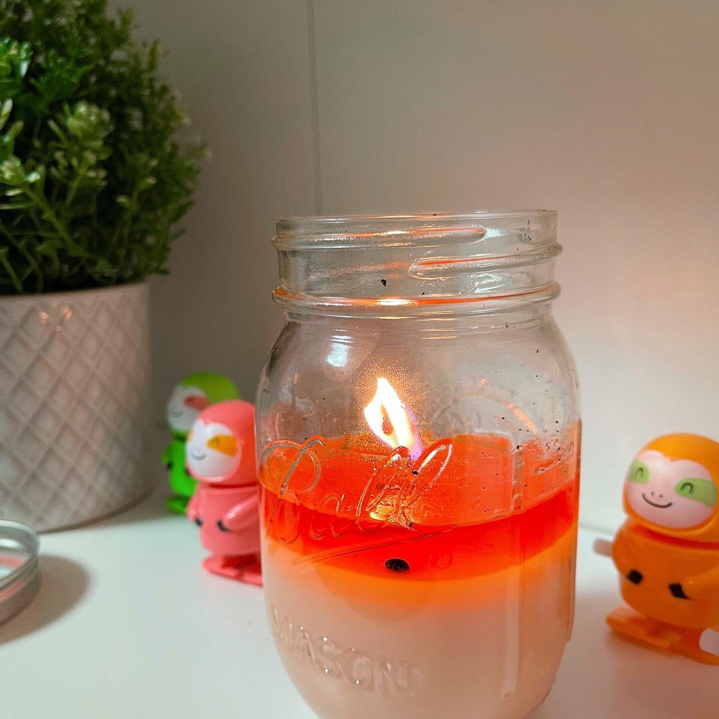 Peach Vanilla candles are perfect for a relaxing summer Sunday!
