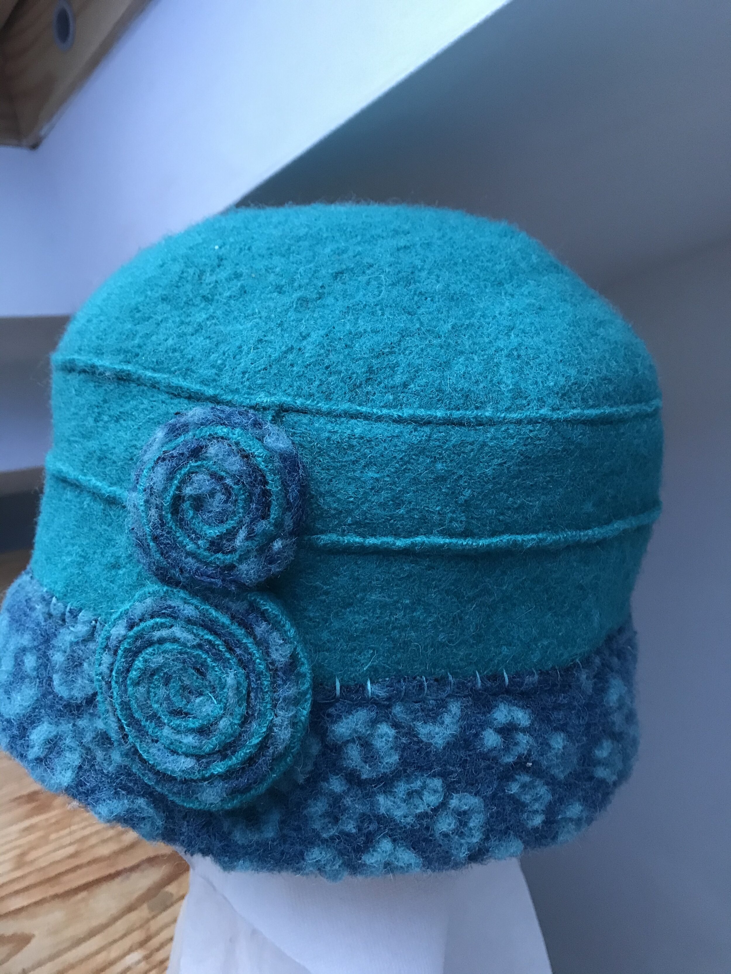 7AB9DEE8-BDBF-4ECB-B283-8358CF3B4C94