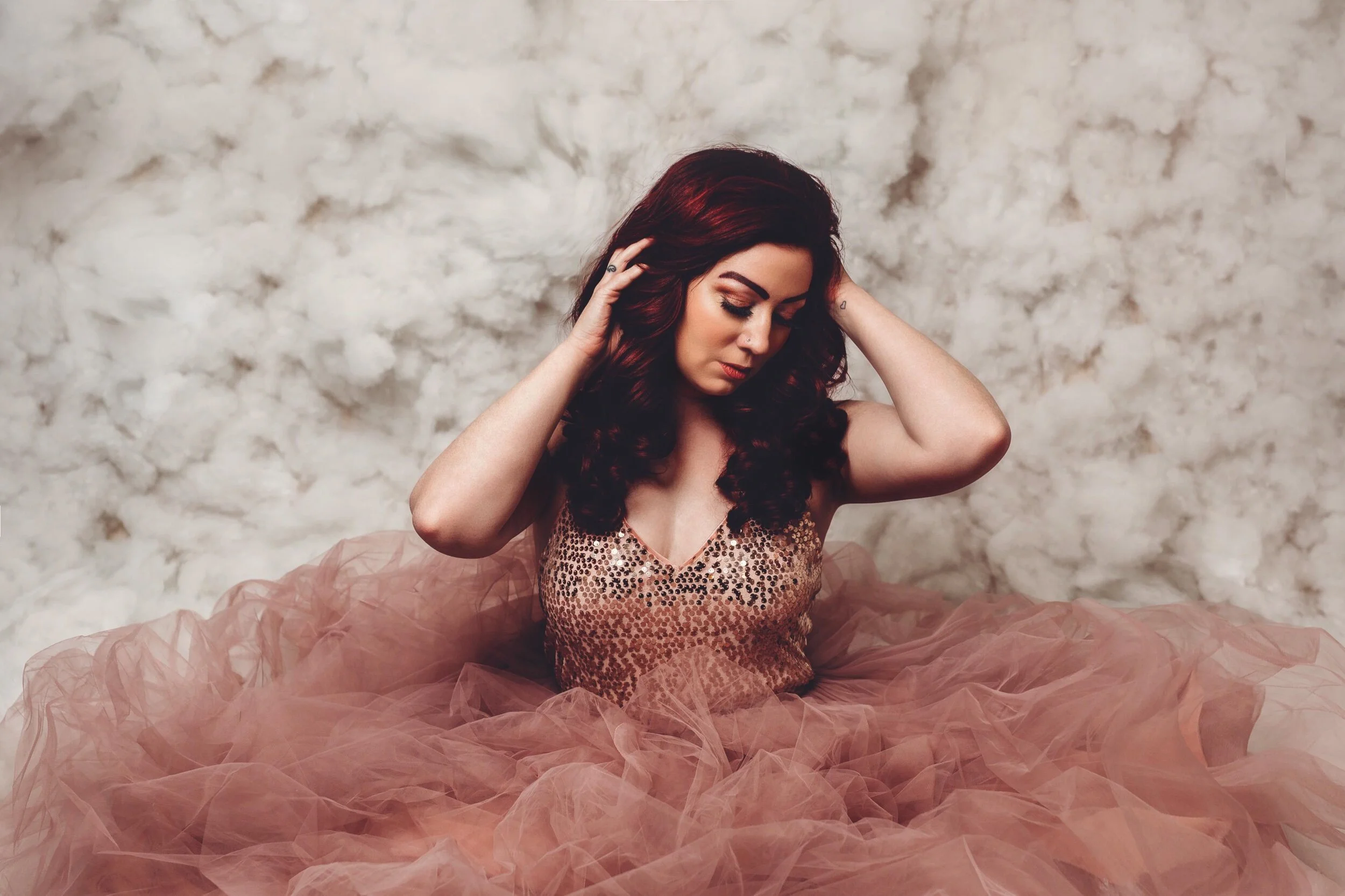 Jenny Elaine Photography is a passionate and experienced photographer based in Janesville, Wisconsin. She loves to travel all over the Midwest, including popular locations such as Chicago, Milwaukee, Orlando, and Las Vegas, to capture stunning image