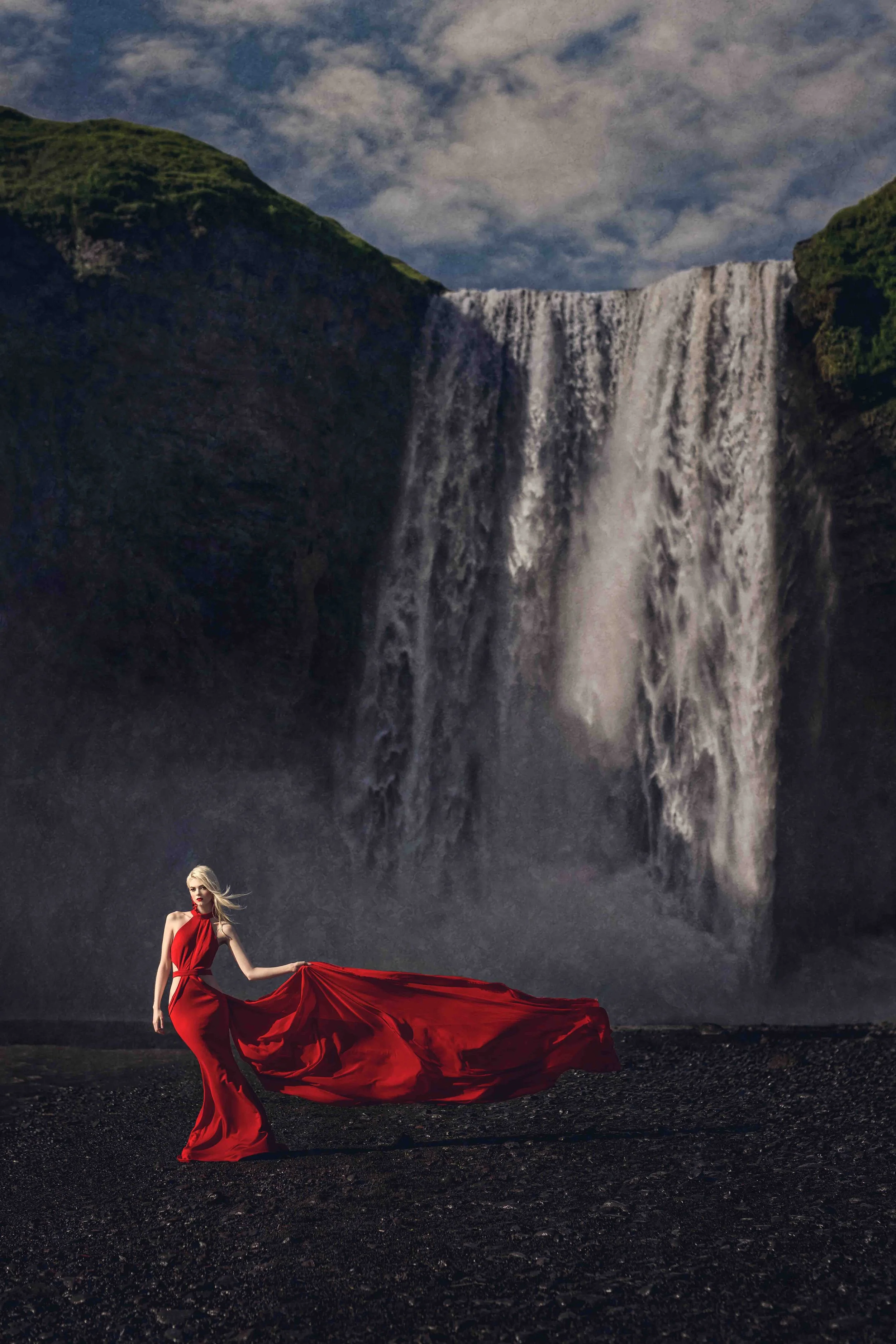 Iceland Elopement with Jenny Elaine Photography