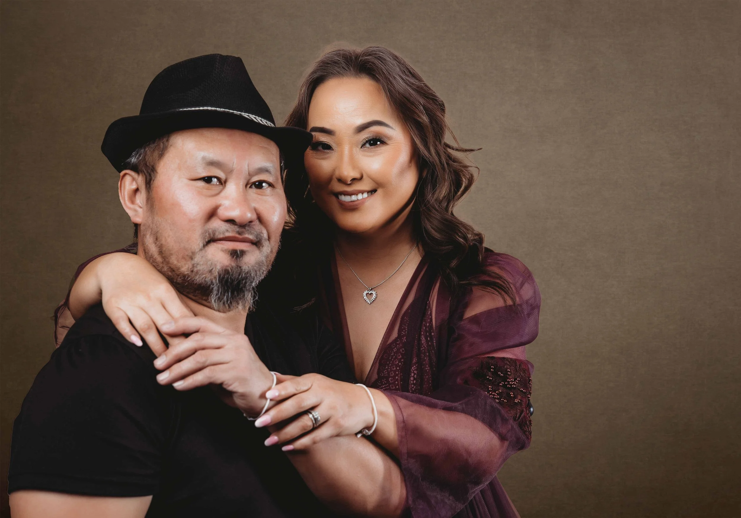 Wisconsin based portrait photographer, Jenny Elaine is known for her award winning and internationally published beauty and boudoir photography.   She creates beautiful and outstanding images in wedding, maternity, high school senior as well as beau