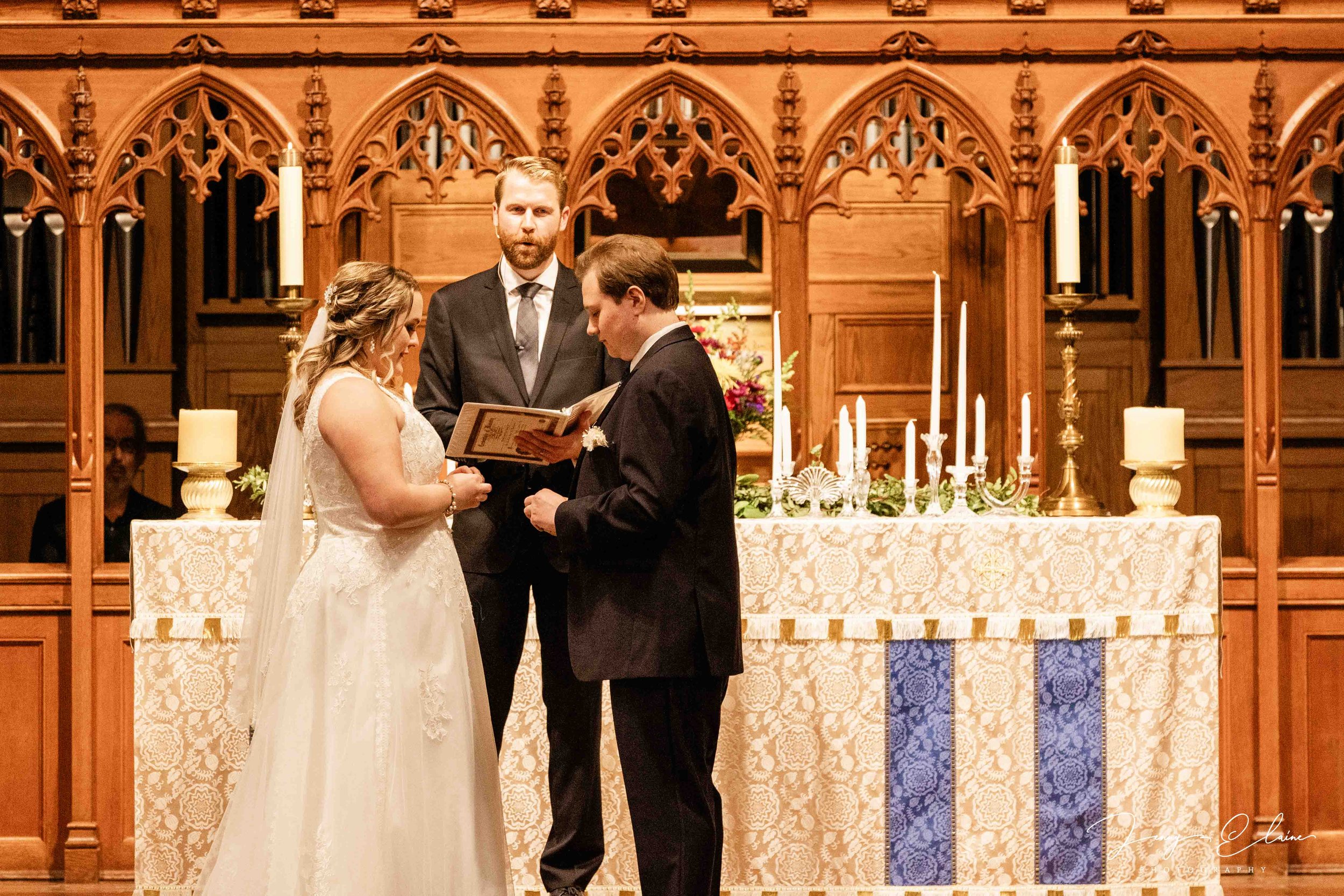 Professional Wedding Photography in Madison WI