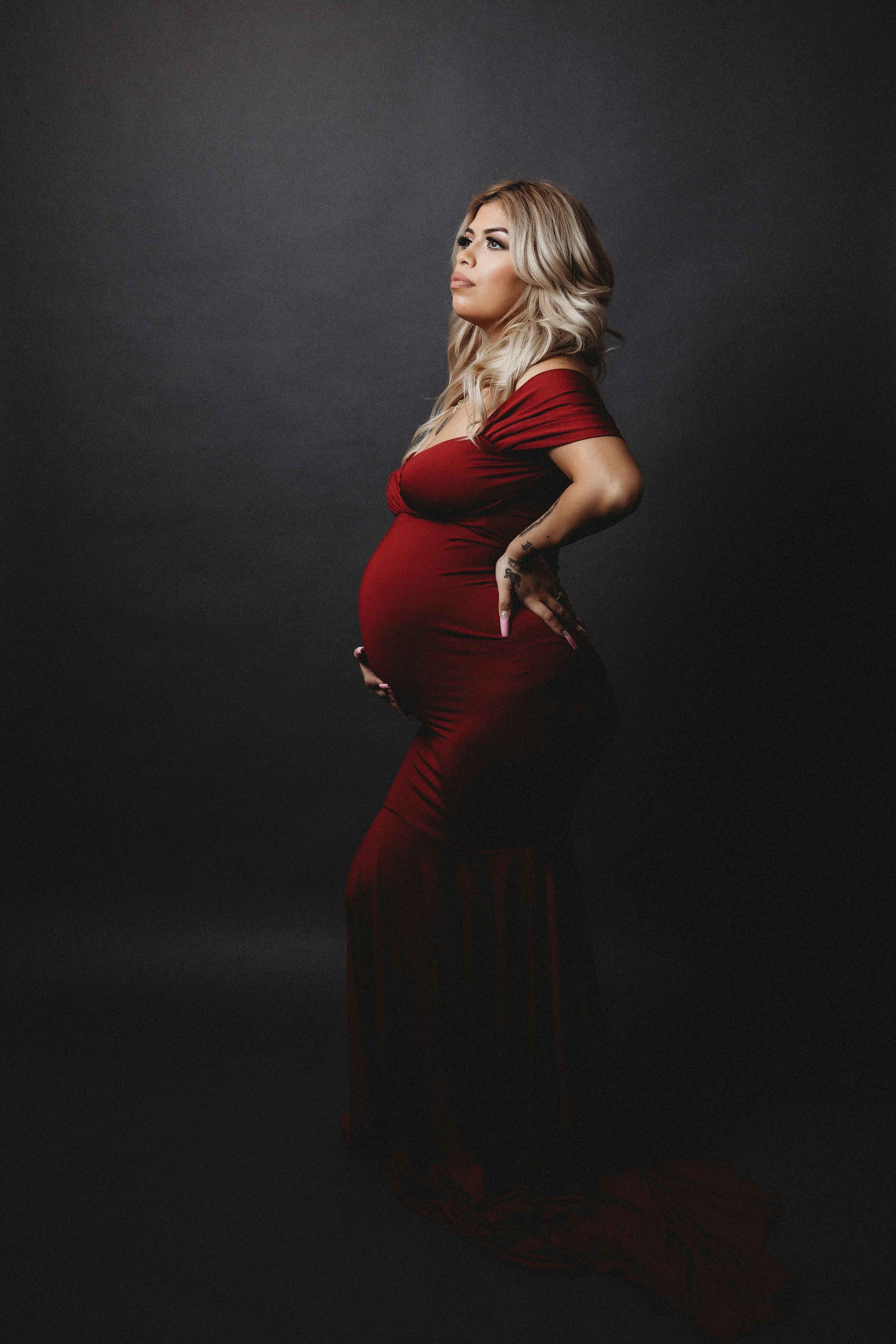 Pregnancy Milestone Photos in Madison WI