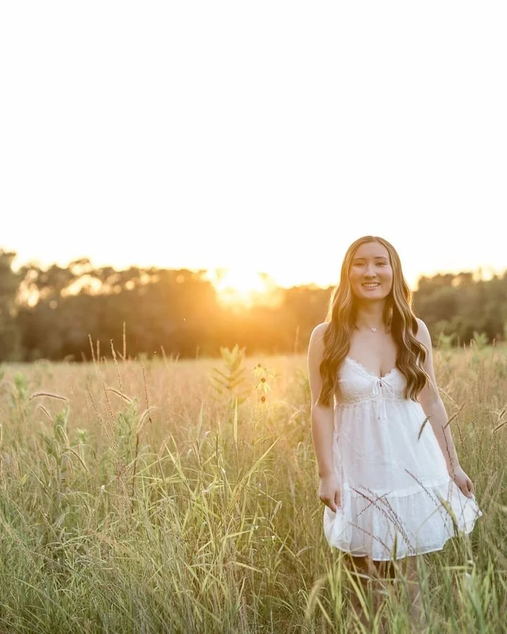 There&rsquo;s something about running through wildflower fields that just feels like freedom&hellip;

These moments, laughter, soft light, and that feeling of being completely yourself&mdash;this is what senior year should feel like.

Senior sessions