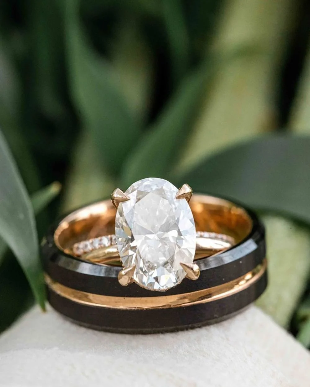 The little details matter ✨💍

Your wedding rings hold so much meaning &mdash; and on your wedding day, they deserve their own moment. From heirloom pieces passed down through generations to the rings you carefully chose together, detail photographs 