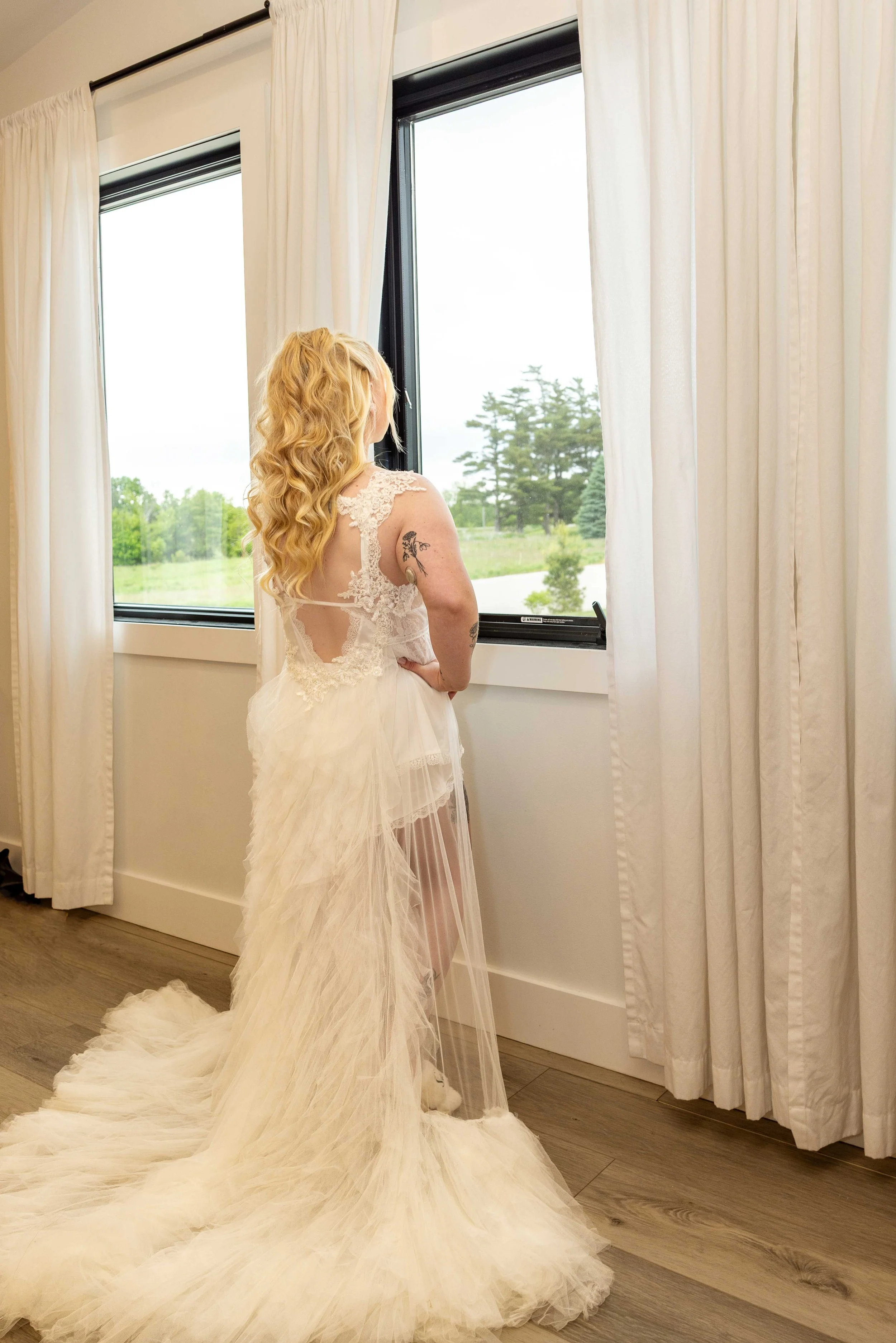 Bride Getting Ready at Walnut Ridge Venue 