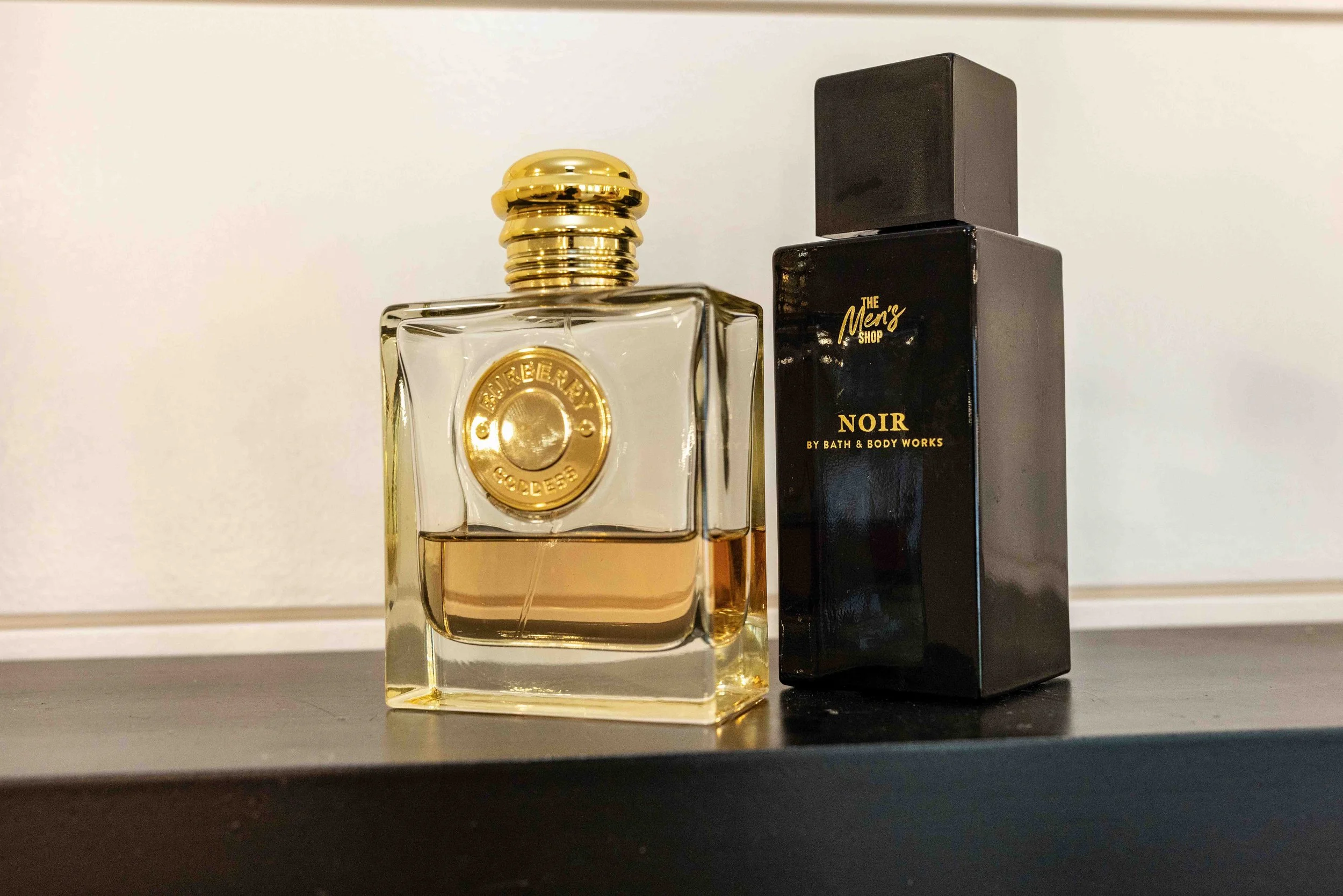 Bridal Perfume and Wedding Morning Details at Walnut Ridge Venue