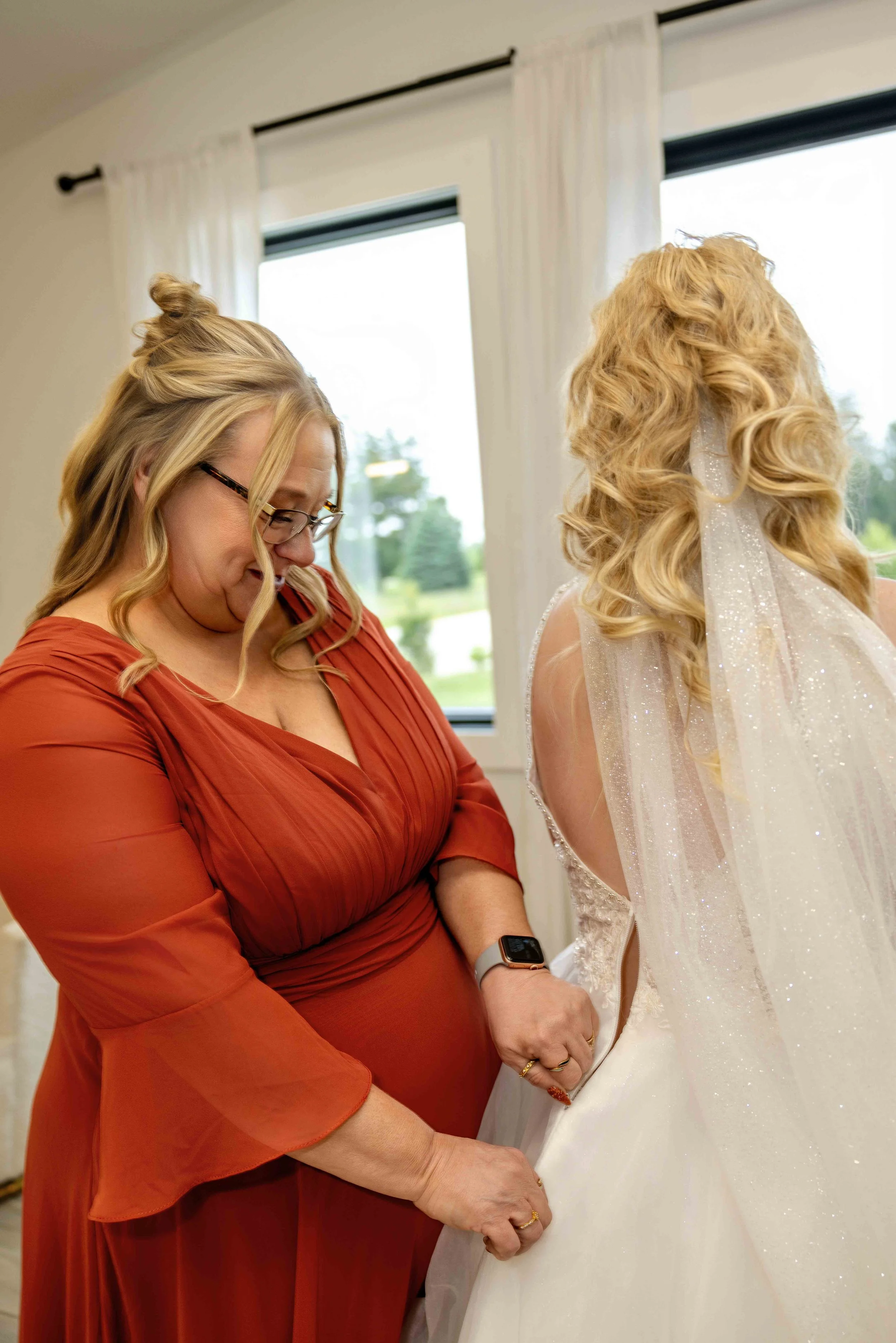 A Mother Helping Her Daughter Prepare for Forever at Walnut Ridge Venue