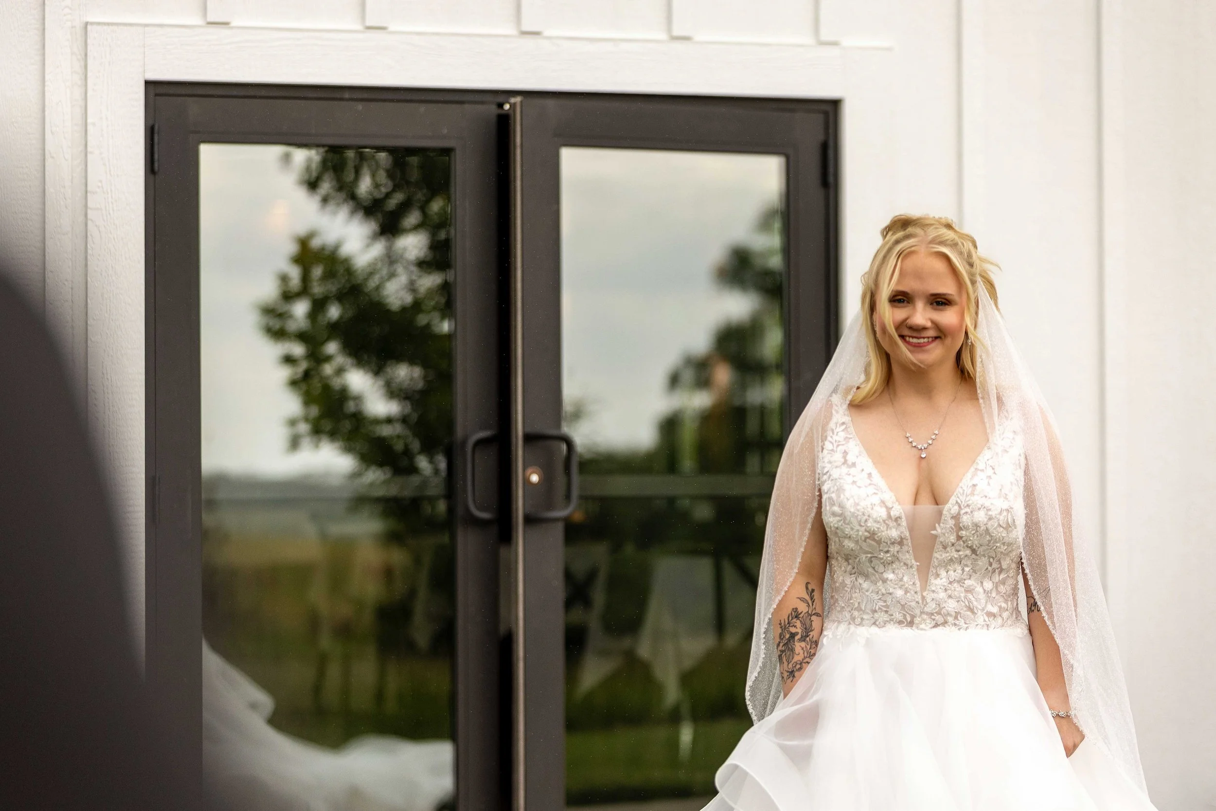 Cedar Rapids Wedding Photography  Editorial Wedding Photography in Iowa  Luxury Wedding Photography at Walnut Ridge Venue
