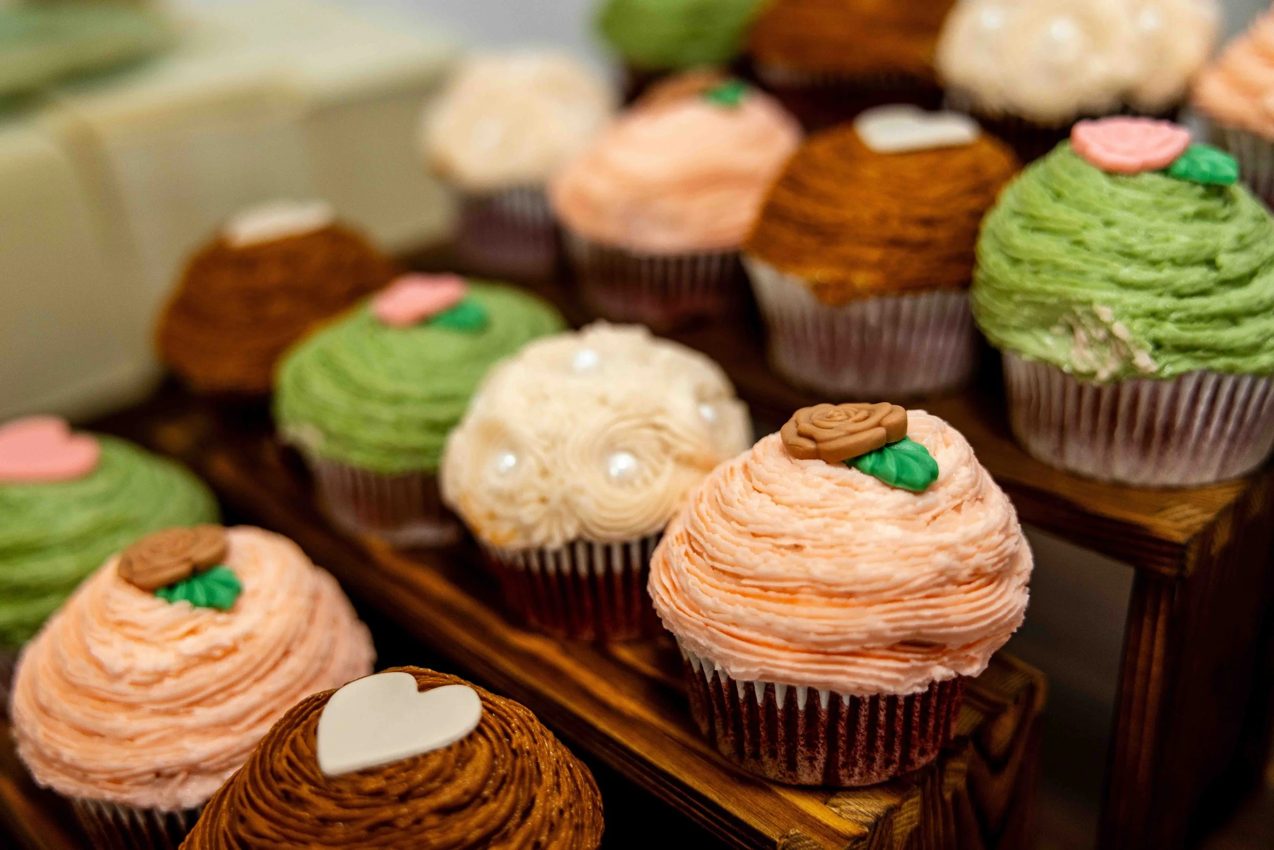 Beautiful Cupcake Display Designed to Impress