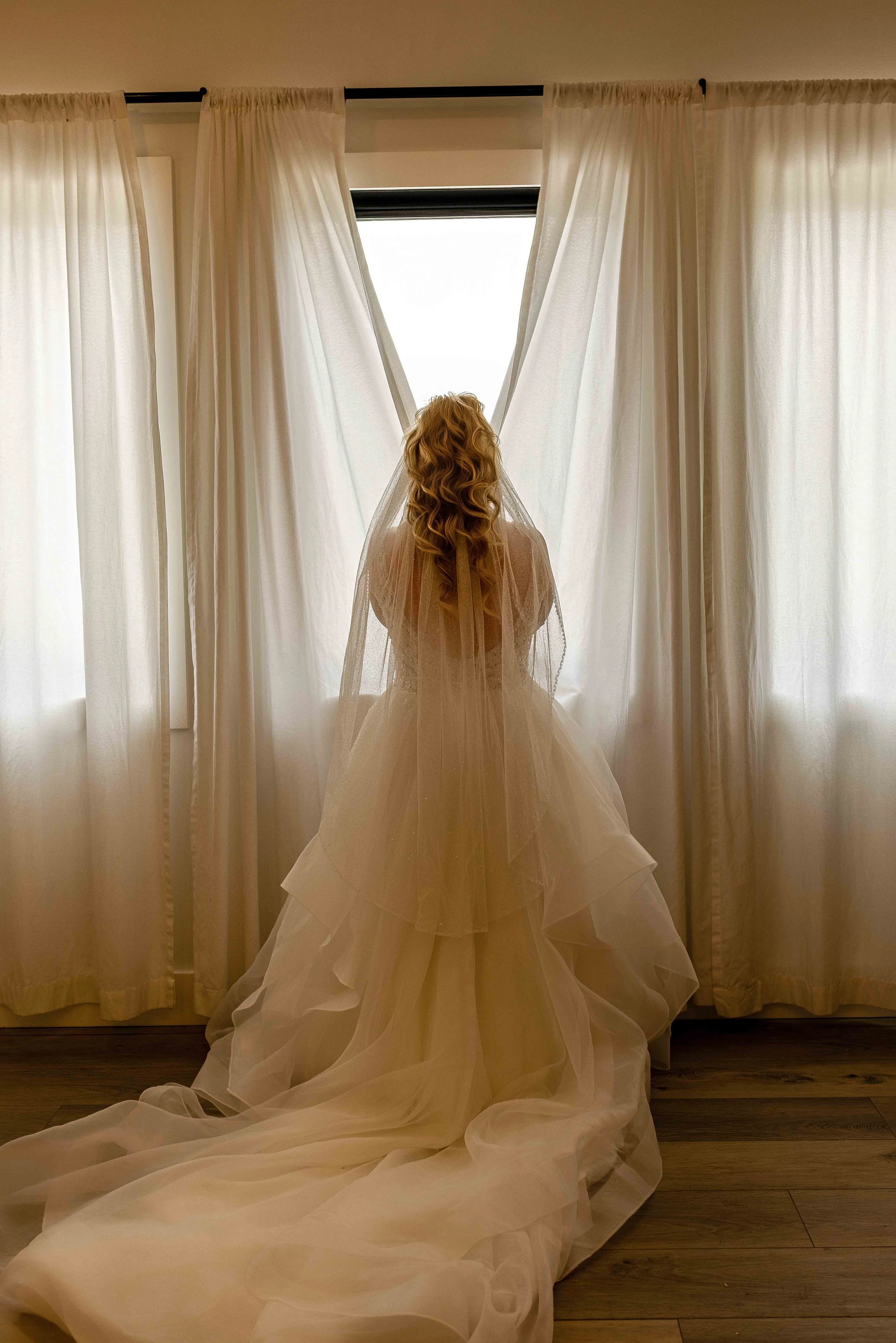 Bride Getting Ready at Walnut Ridge Venue